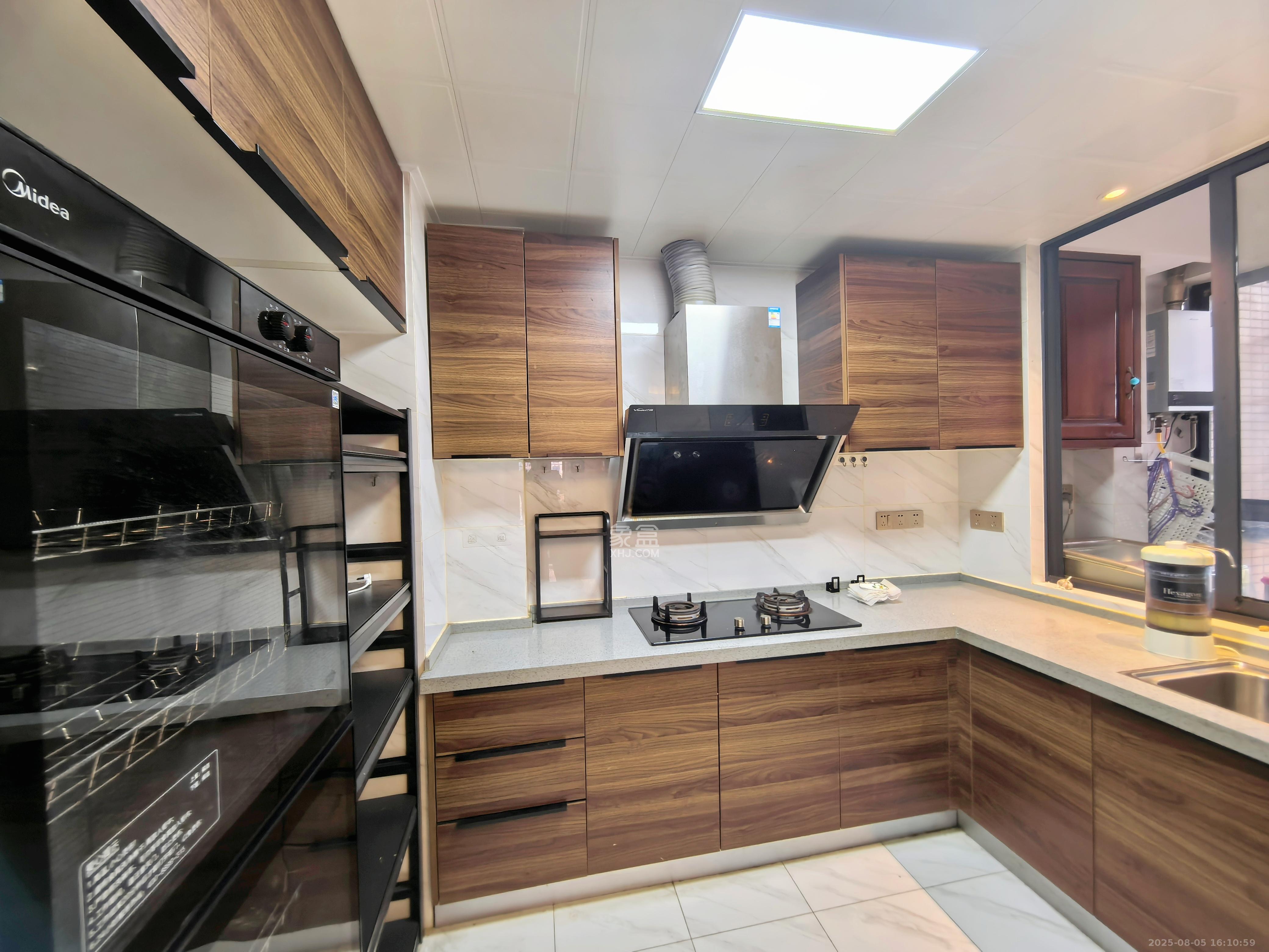 中城丽景香山园 3室2厅1卫 3500.0元/月 中城丽景香山园 3室2厅1卫 3500.0元/月室内图