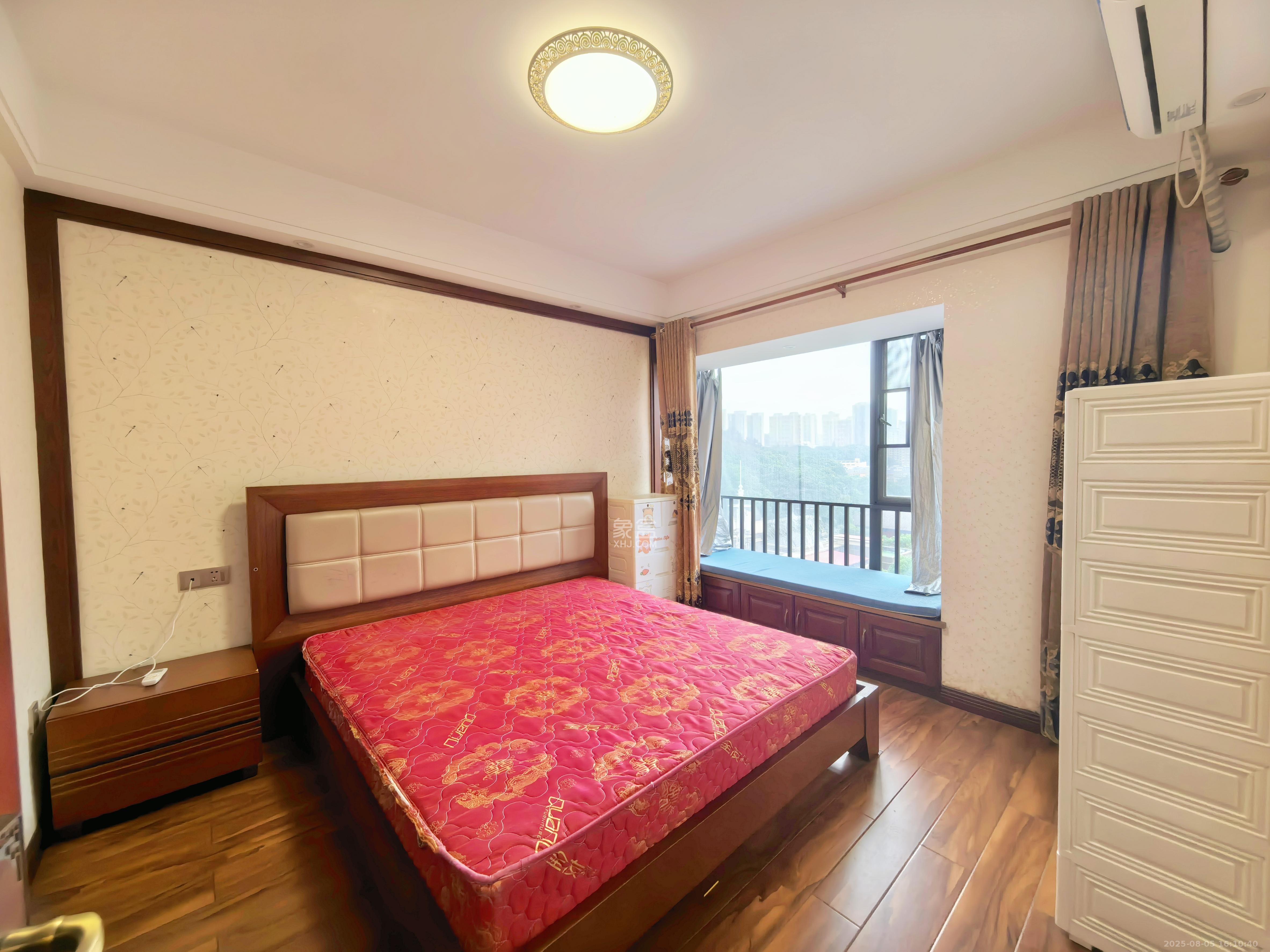 中城丽景香山园 3室2厅1卫 3500.0元/月 中城丽景香山园 3室2厅1卫 3500.0元/月室内图