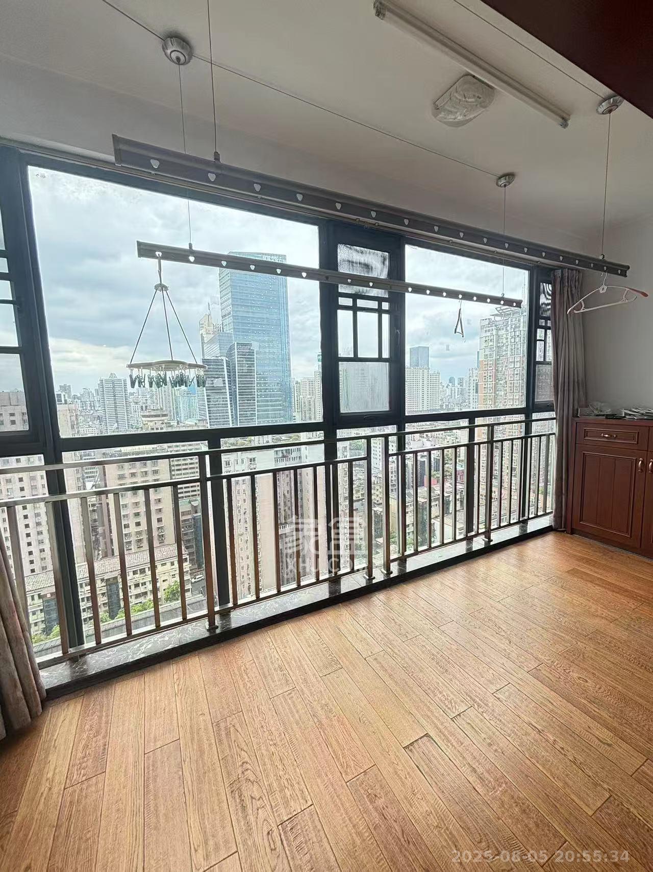 湘域中央  3室2厅2卫    5000.0元/月室内图