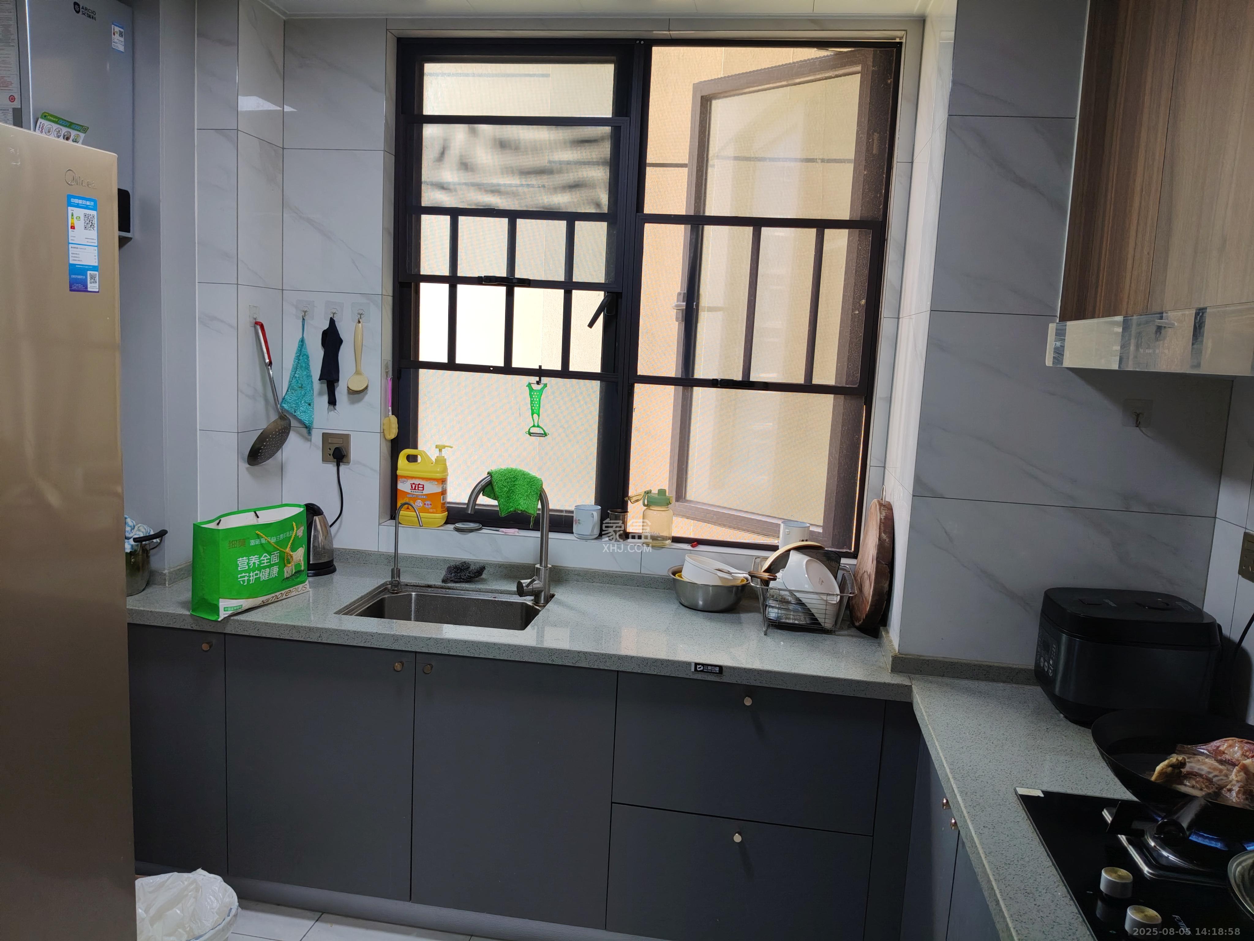 建发央著  3室2厅2卫   4800.00元/月室内图