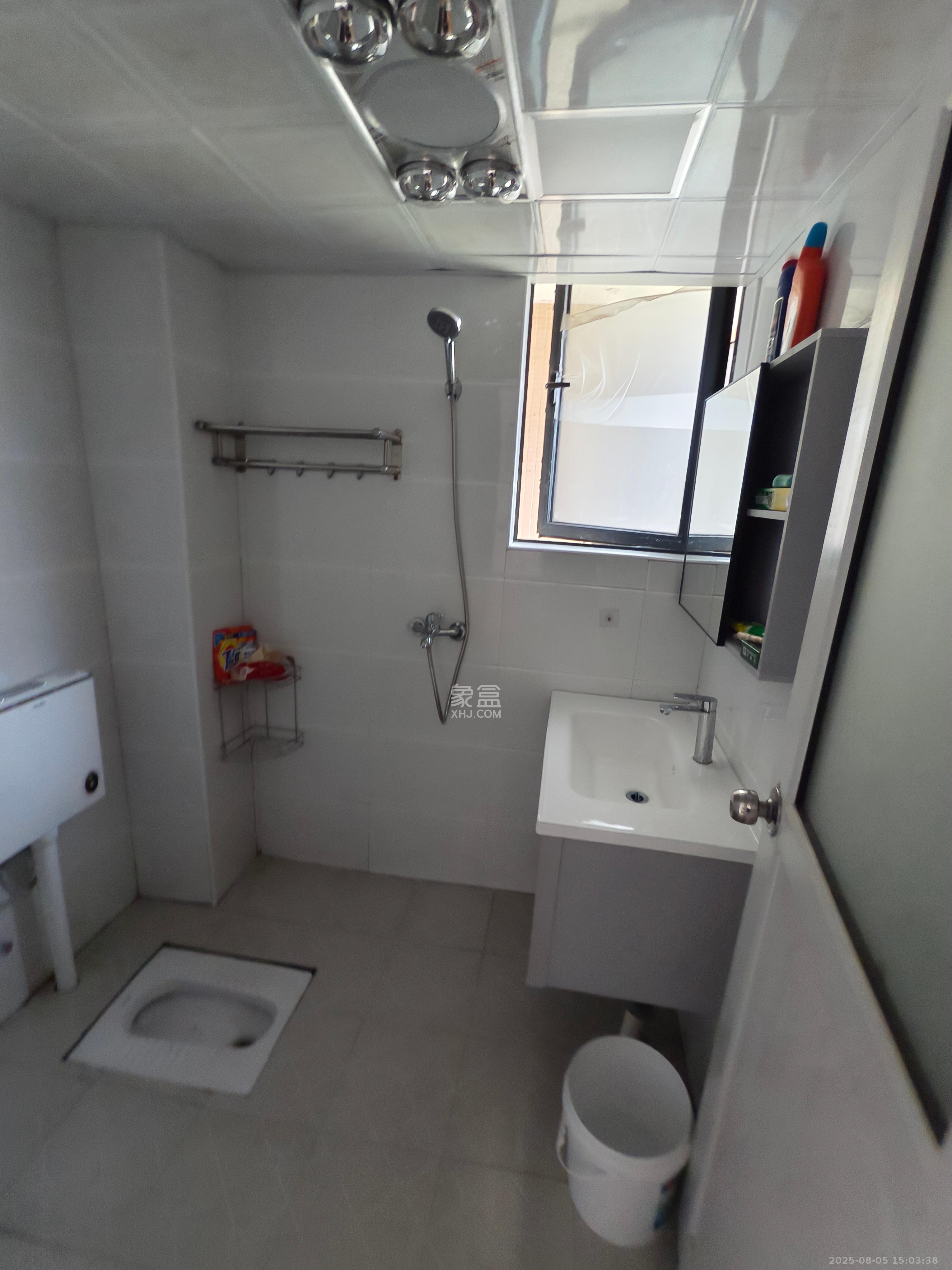 长房时代城 3室2厅2卫 3300.0元/月 长房时代城 3室2厅2卫 3300.0元/月室内图