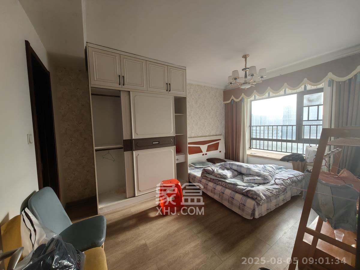 汇金城/嘉华城（二期、三期）  4室2厅2卫    2800.0元/月室内图