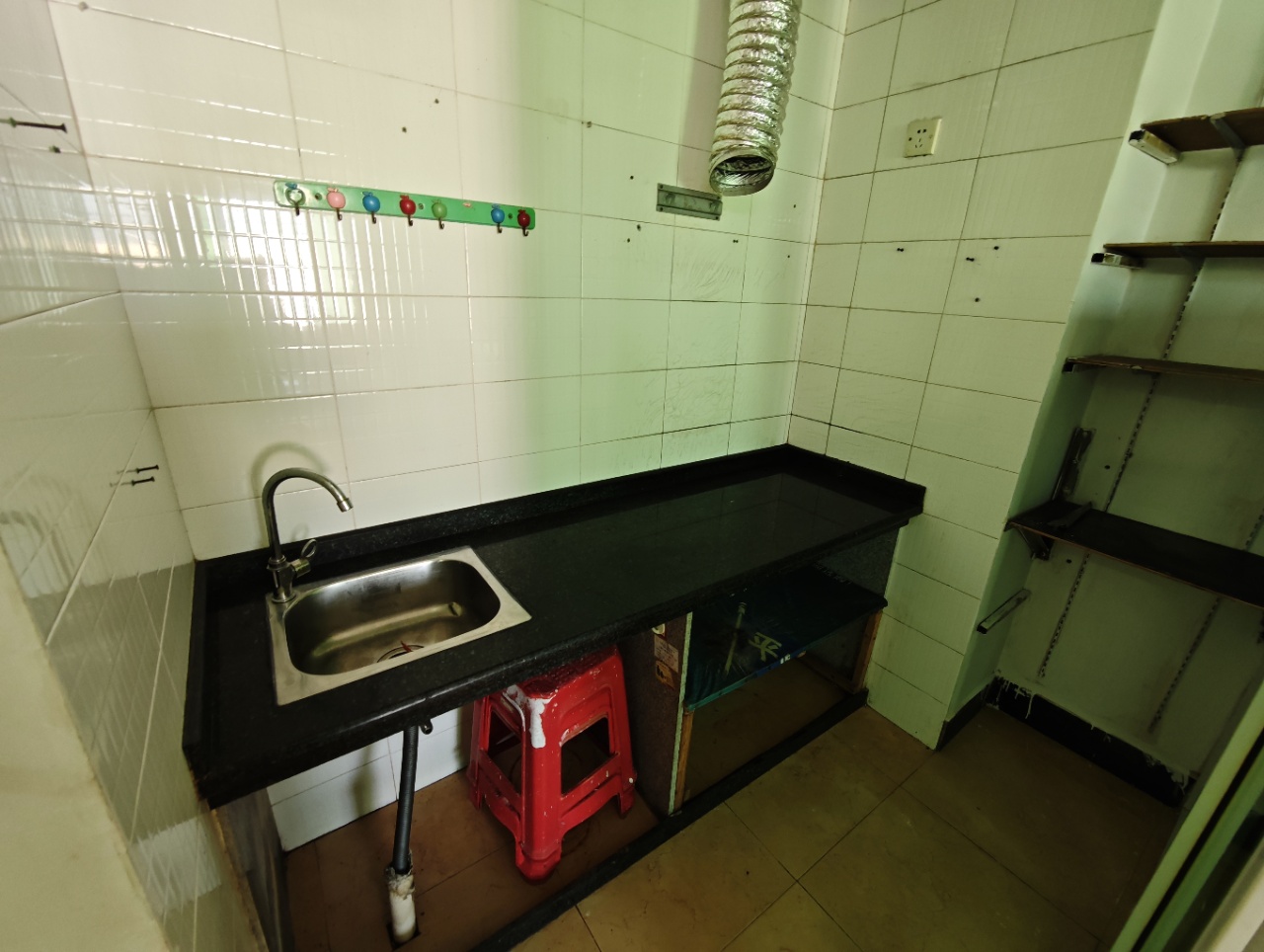 明珠大厦(别名:明珠苑) 1室0厅1卫 1100.0元/月 明珠大厦(别名:明珠苑) 1室0厅1卫 1100.0元/月室内图