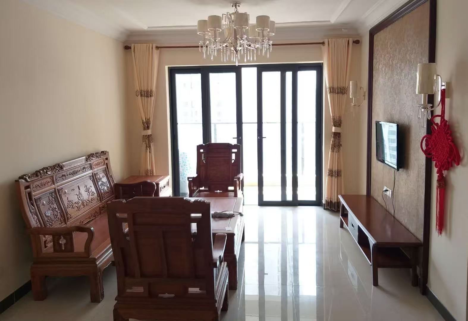 恒大外滩 2室1厅1卫 2800.0元/月 恒大外滩 2室1厅1卫 2800.0元/月室内图