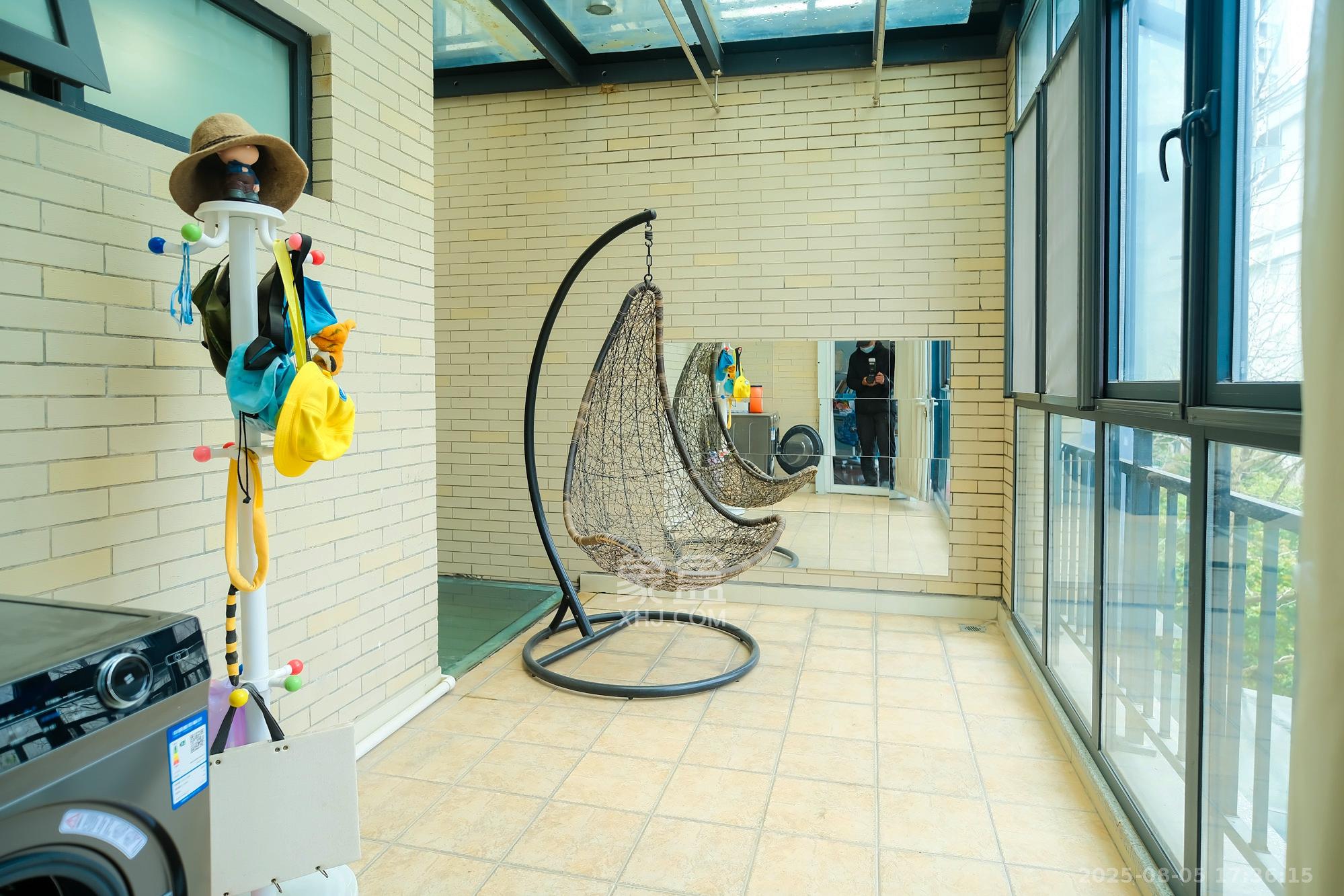 山水湾  1室2厅3卫    398.0万 山水湾  1室2厅3卫    398.0万阳台