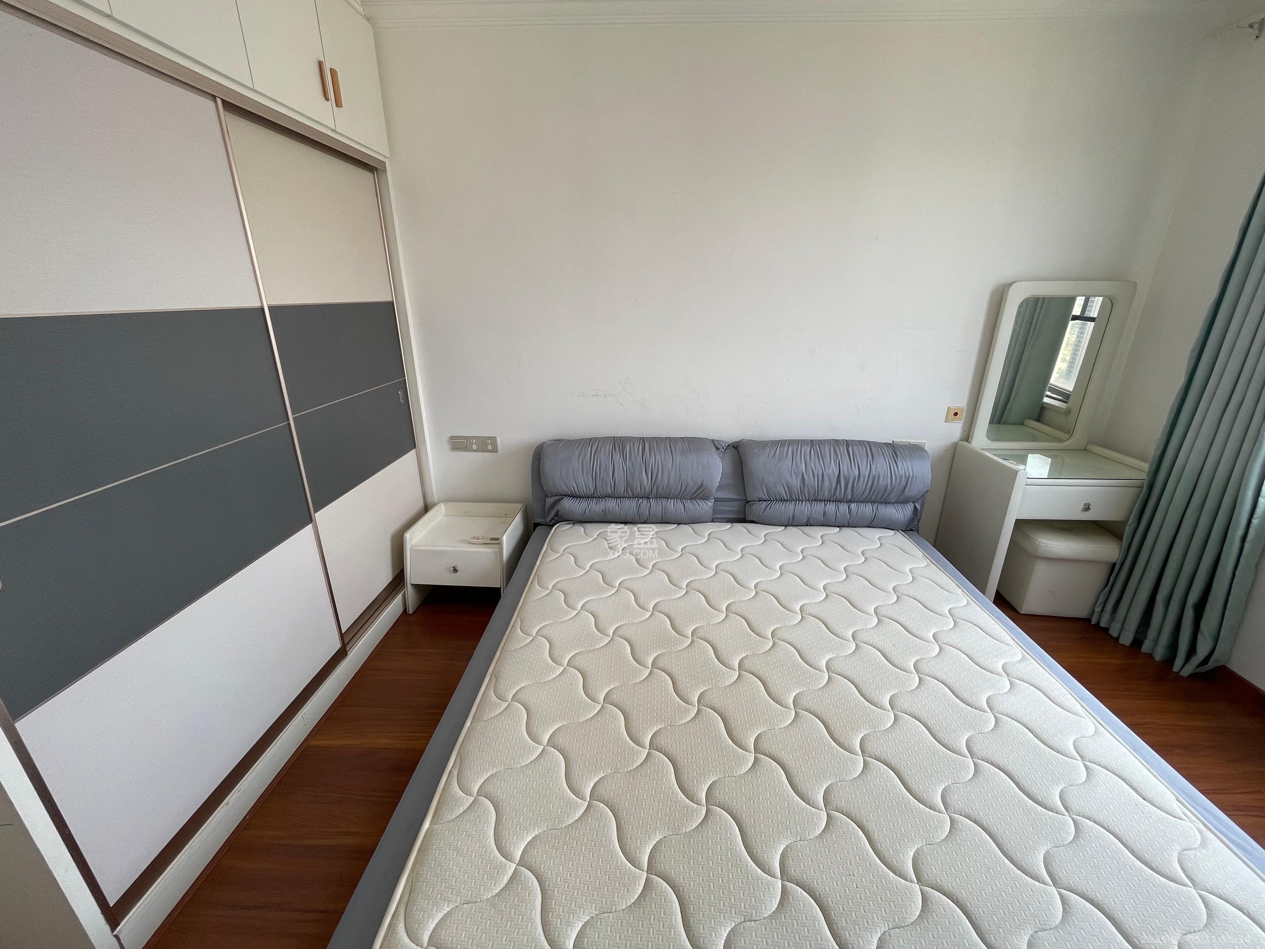 中国铁建梅溪青秀一期 3室2厅2卫 2600.0元/月 中国铁建梅溪青秀一期 3室2厅2卫 2600.0元/月室内图