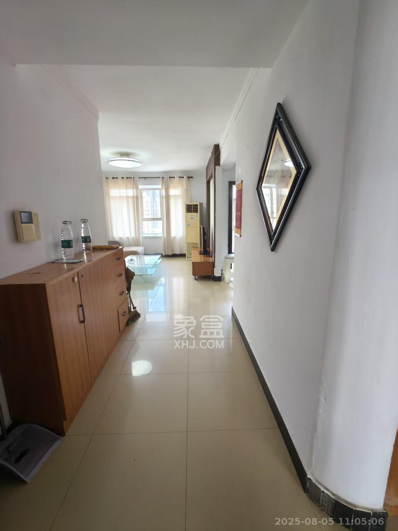 锦湘国际星城二期（锦雅苑）  4室2厅1卫    2300.0元/月室内图