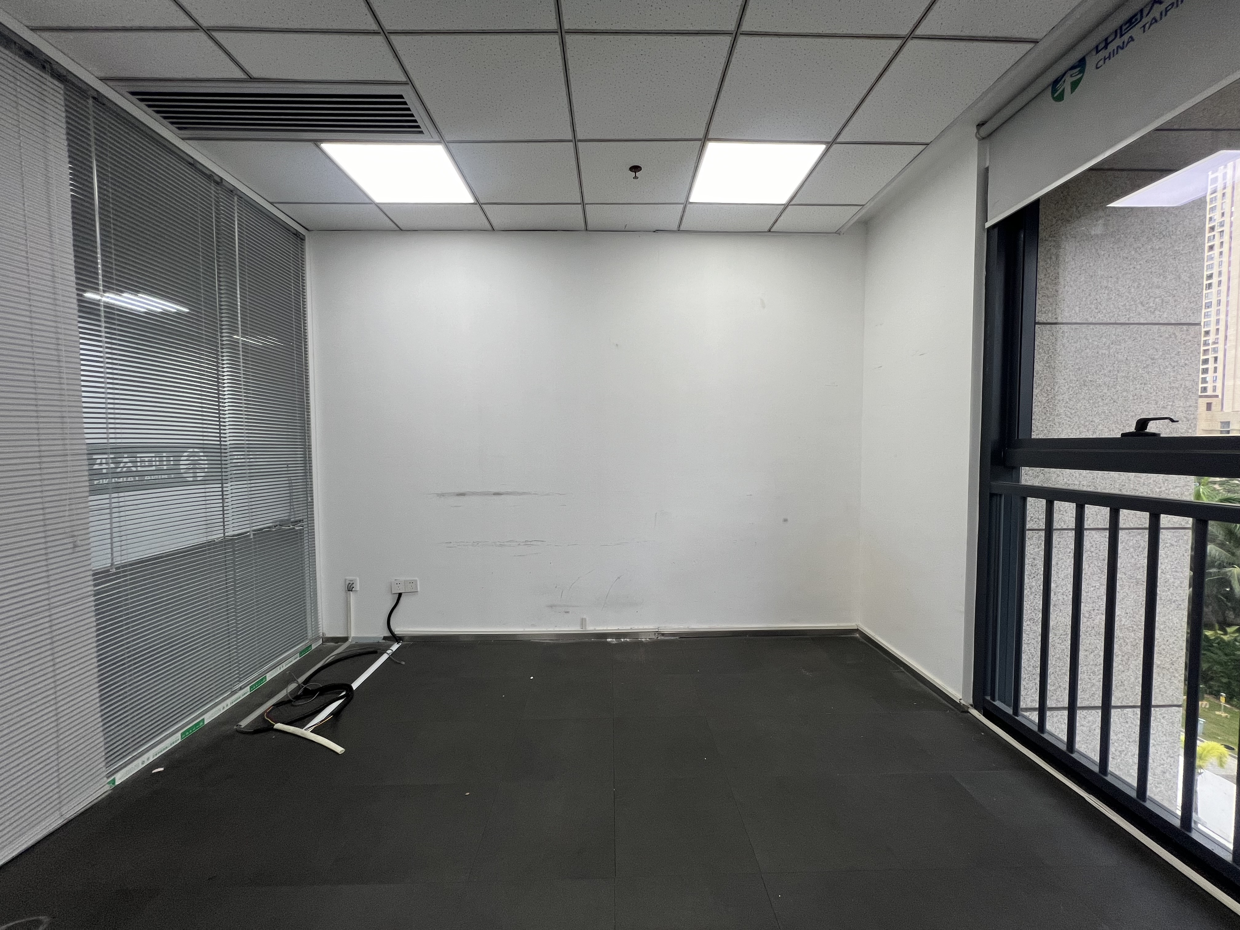 互联网金融大厦 1室1厅1卫 22453.0元/月 互联网金融大厦 1室1厅1卫 22453.0元/月室内图