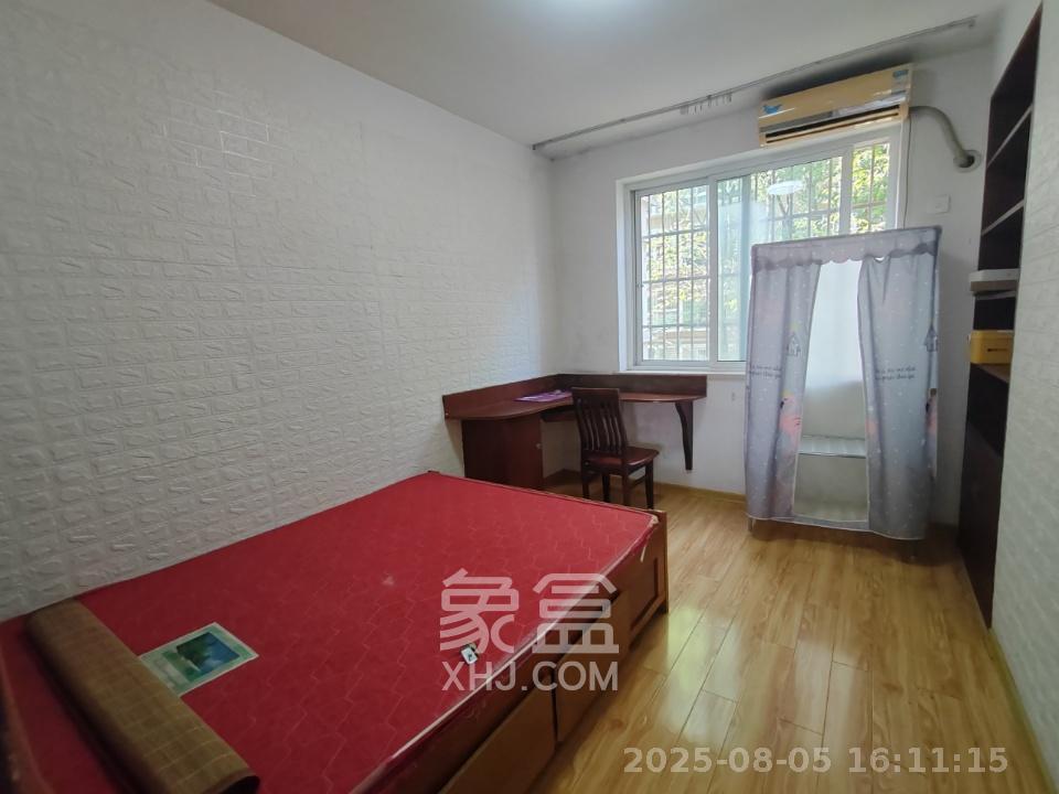 枫华府第  2室1厅1卫    1700.0元/月室内图