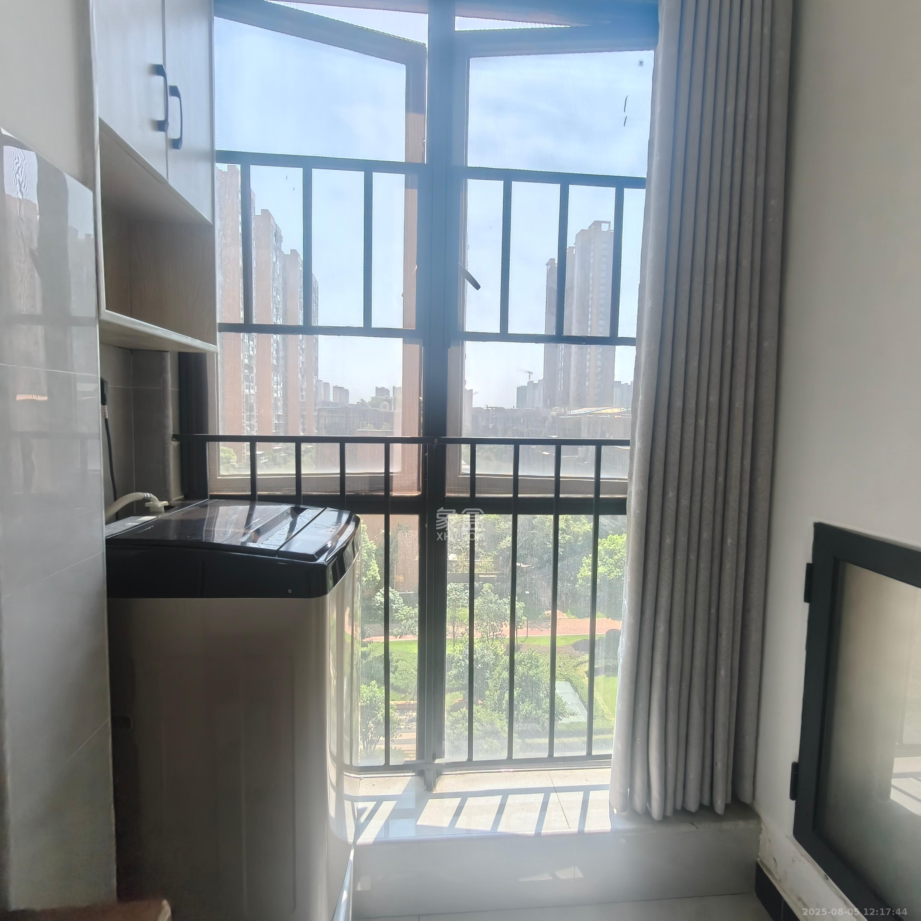 海伦春天 1室1厅1卫 1300.0元/月 海伦春天 1室1厅1卫 1300.0元/月室内图