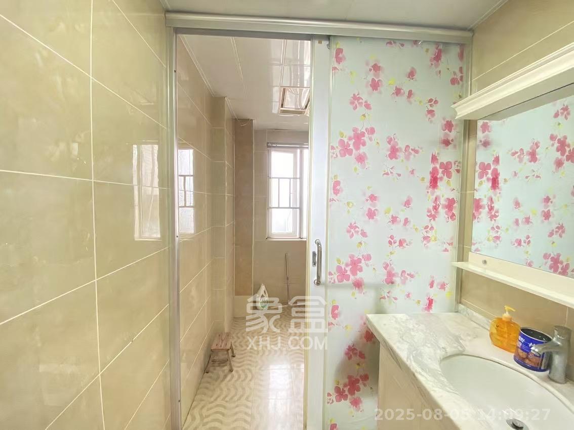 长城雅苑  3室2厅2卫   2700.00元/月室内图