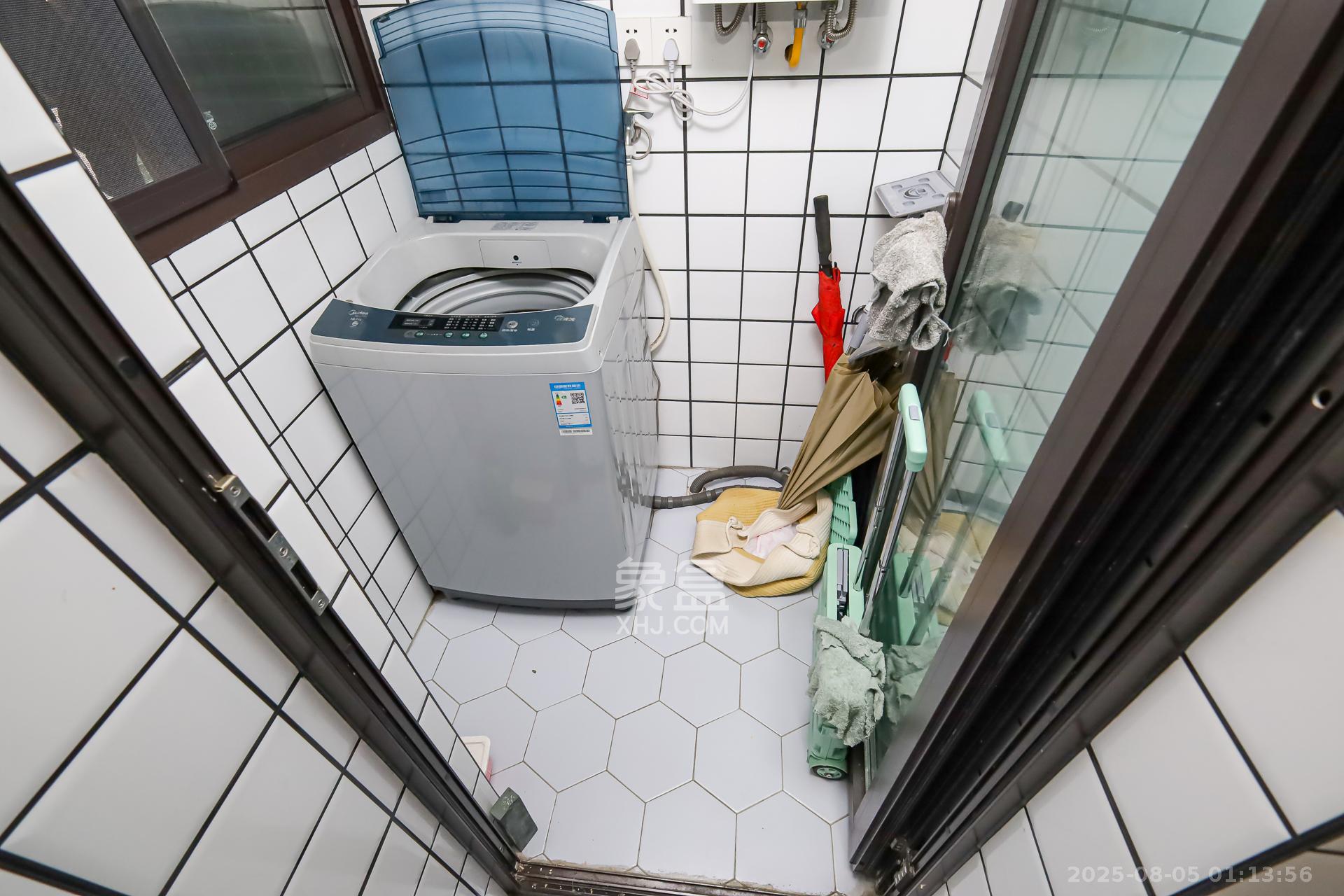 时代倾城五期 4室2厅2卫 98.0万 时代倾城五期 4室2厅2卫 98.0万阳台