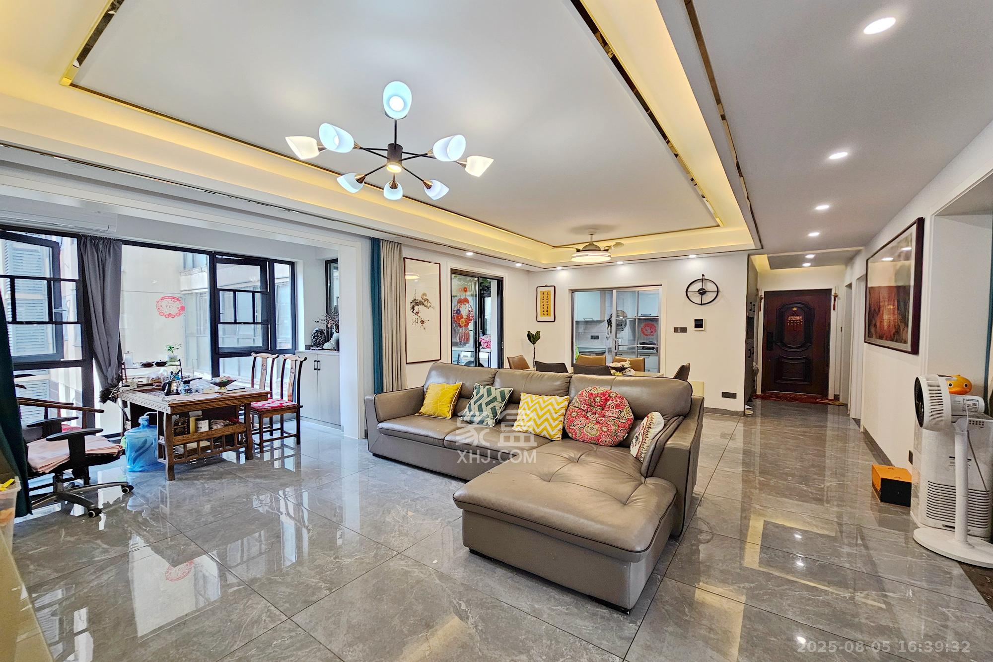 雨花公馆(紫苔名苑)  4室2厅2卫    150.0万 雨花公馆(紫苔名苑)  4室2厅2卫    150.0万