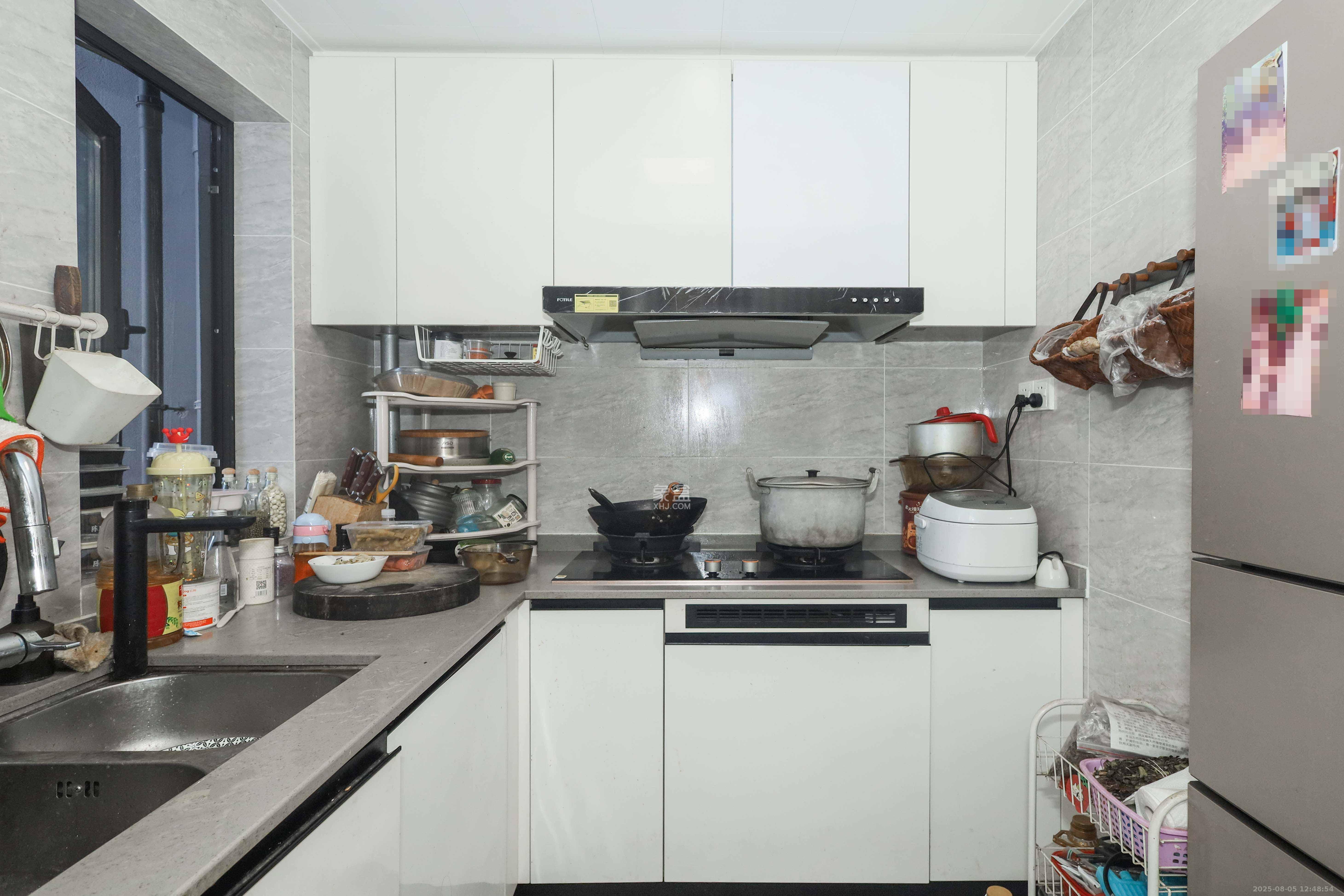 万科金色梦想B区  3室2厅2卫    112.0万 万科金色梦想B区  3室2厅2卫    112.0万厨房