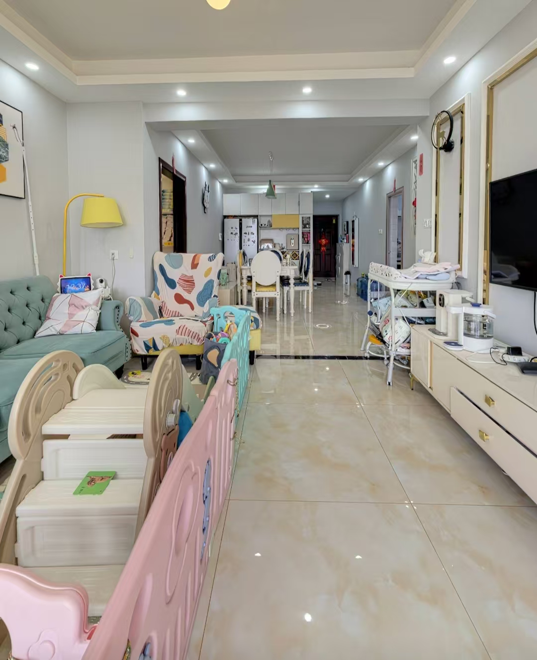 宝源花园  2室2厅1卫    122.0万 宝源花园  2室2厅1卫    122.0万室内图