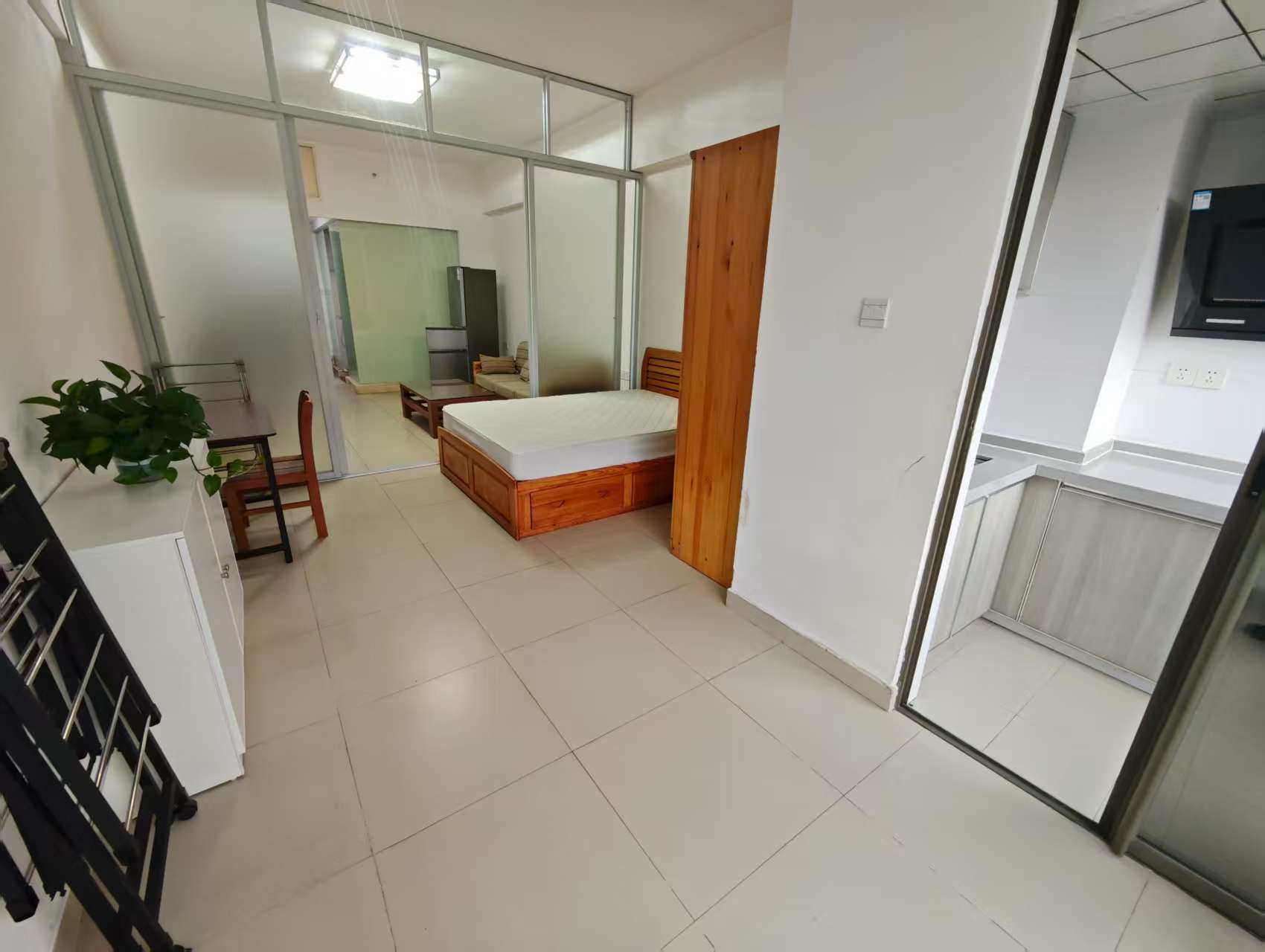 海岸壹号 1室1厅1卫 2200.0元/月 海岸壹号 1室1厅1卫 2200.0元/月室内图