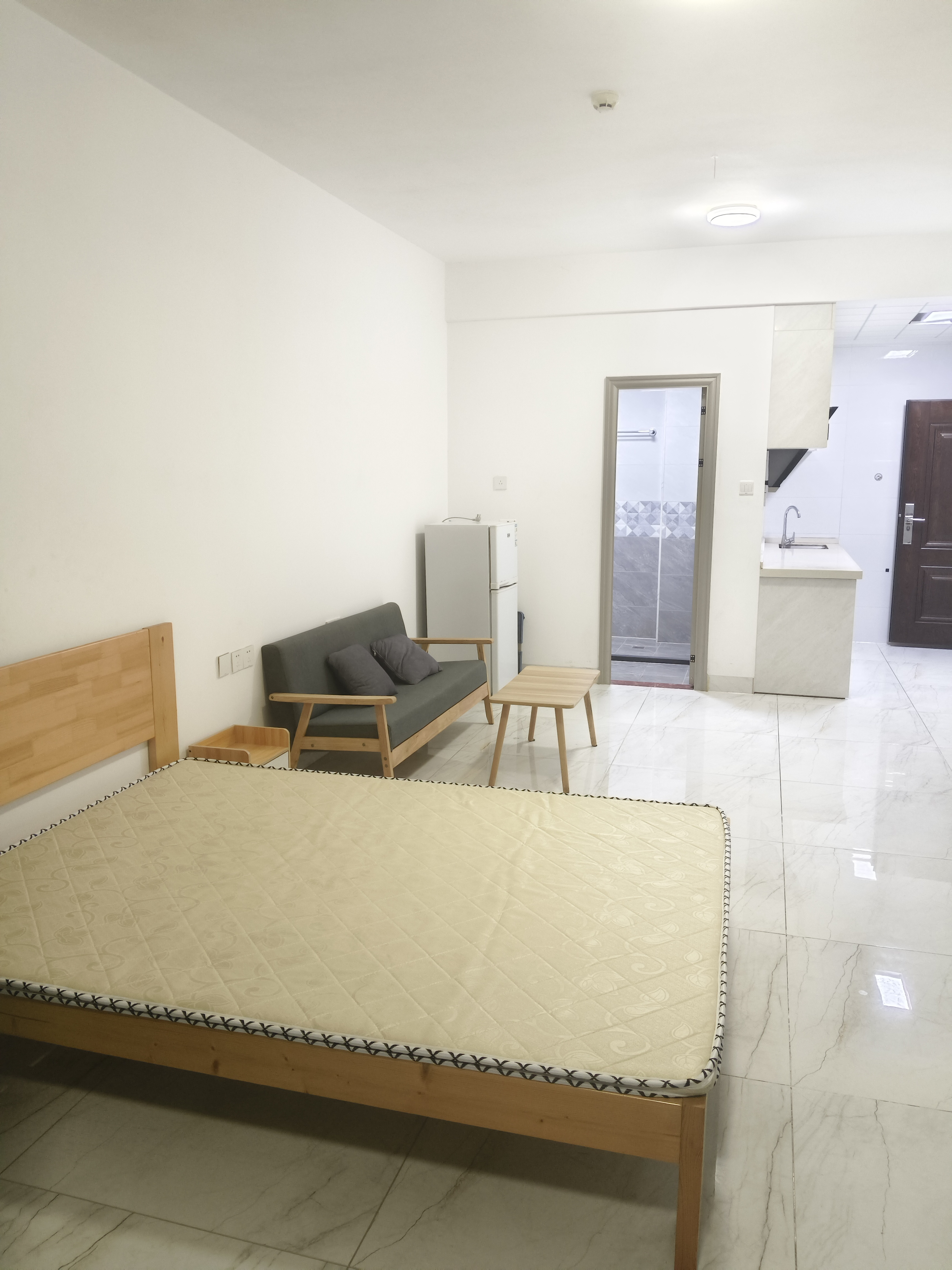 和谐家园(锦和广场)  1室1厅1卫    1800.0元/月 和谐家园(锦和广场)  1室1厅1卫    1800.0元/月室内图