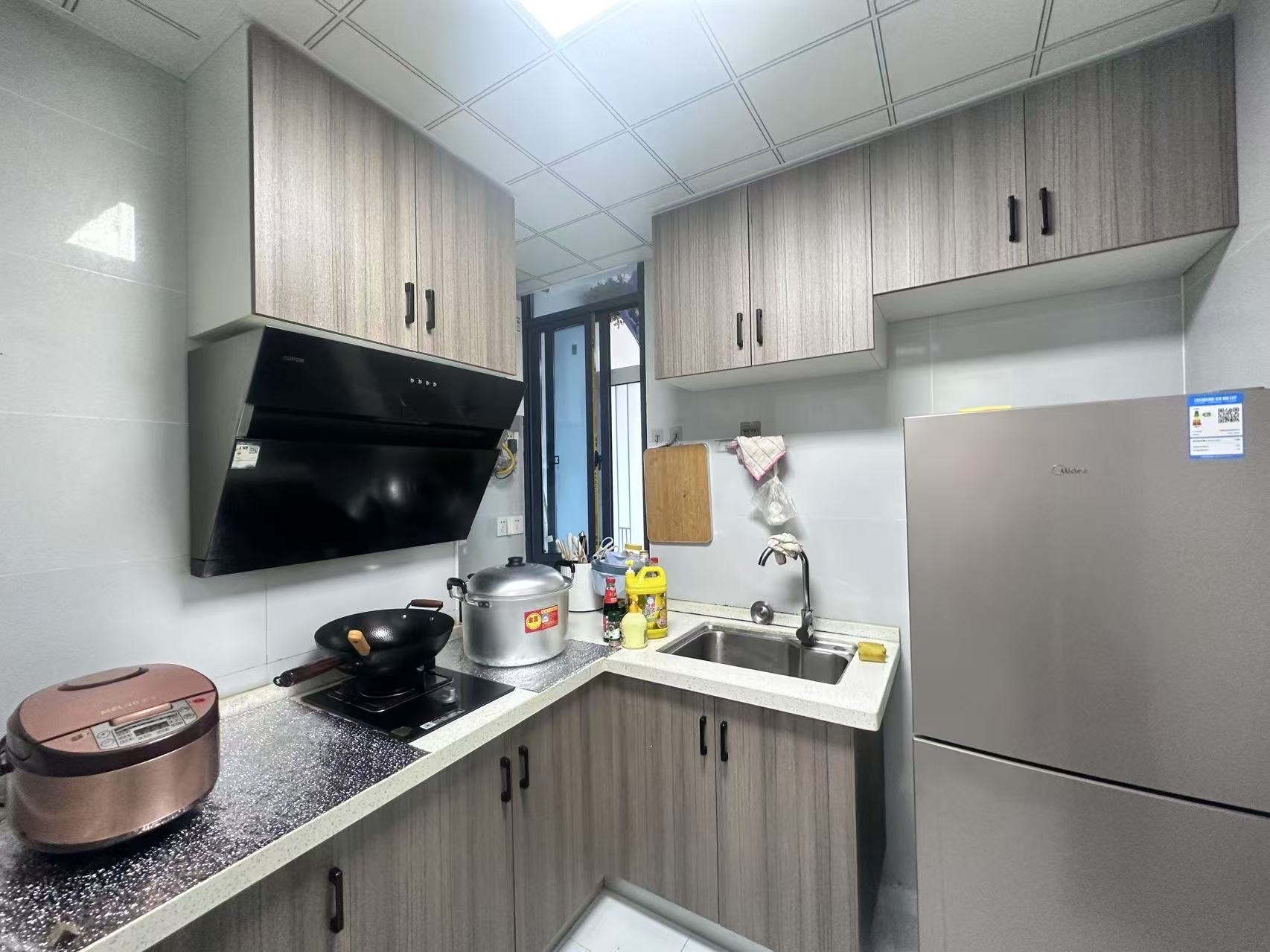 金钟大雁城  1室1厅1卫    2000.0元/月