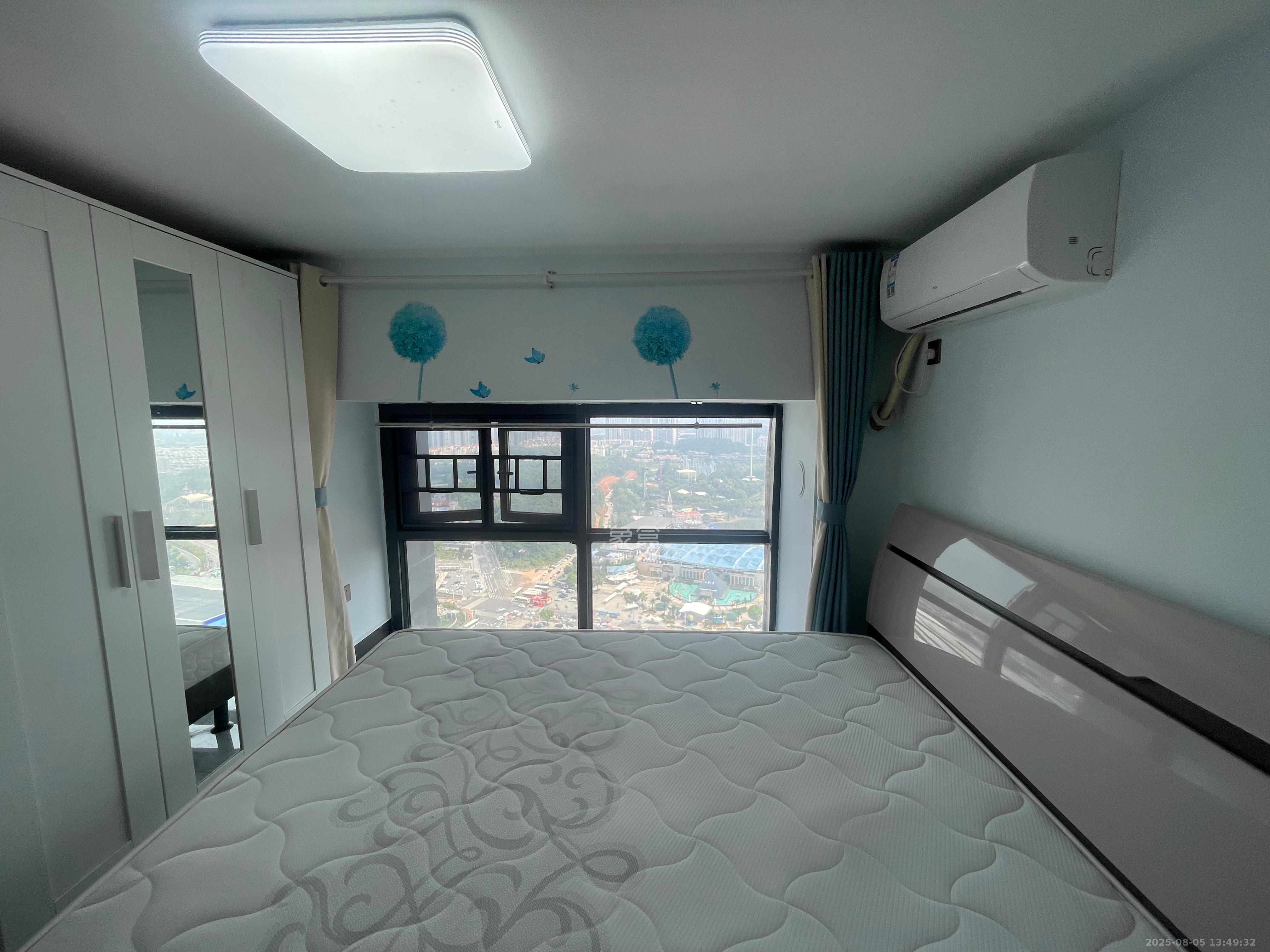 弘坤云寓 1室1厅1卫 1500.0元/月 弘坤云寓 1室1厅1卫 1500.0元/月室内图