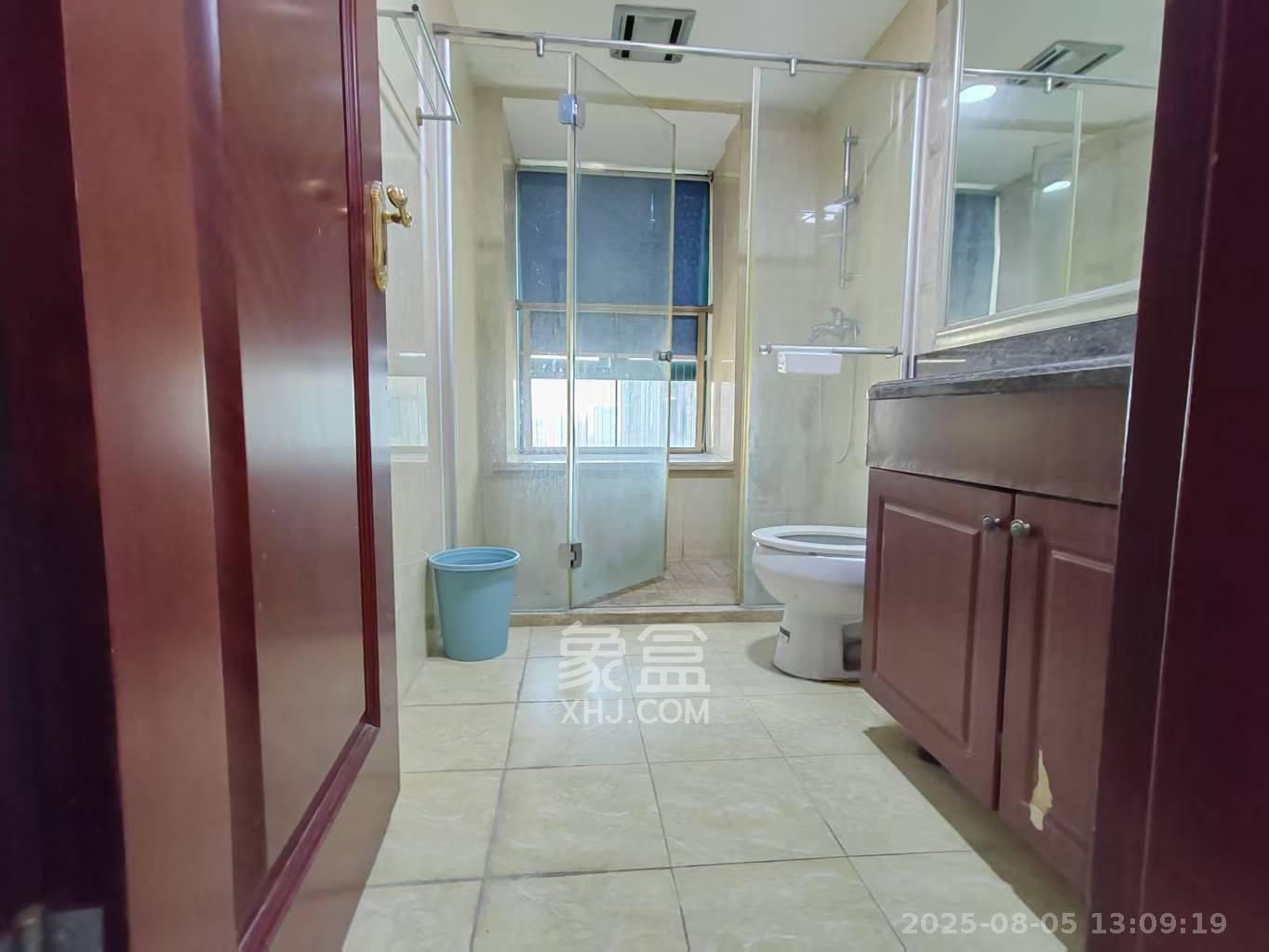 恒大名都 4室2厅4卫 3500.0元/月 恒大名都 4室2厅4卫 3500.0元/月室内图