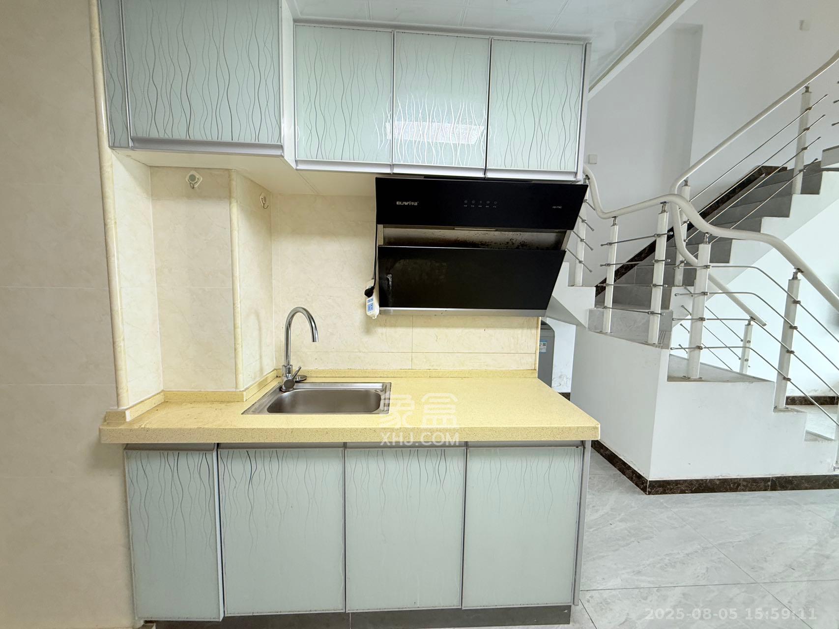 嘉宇银杉(嘉宇西苑) 1室1厅1卫 1600.0元/月 嘉宇银杉(嘉宇西苑) 1室1厅1卫 1600.0元/月室内图