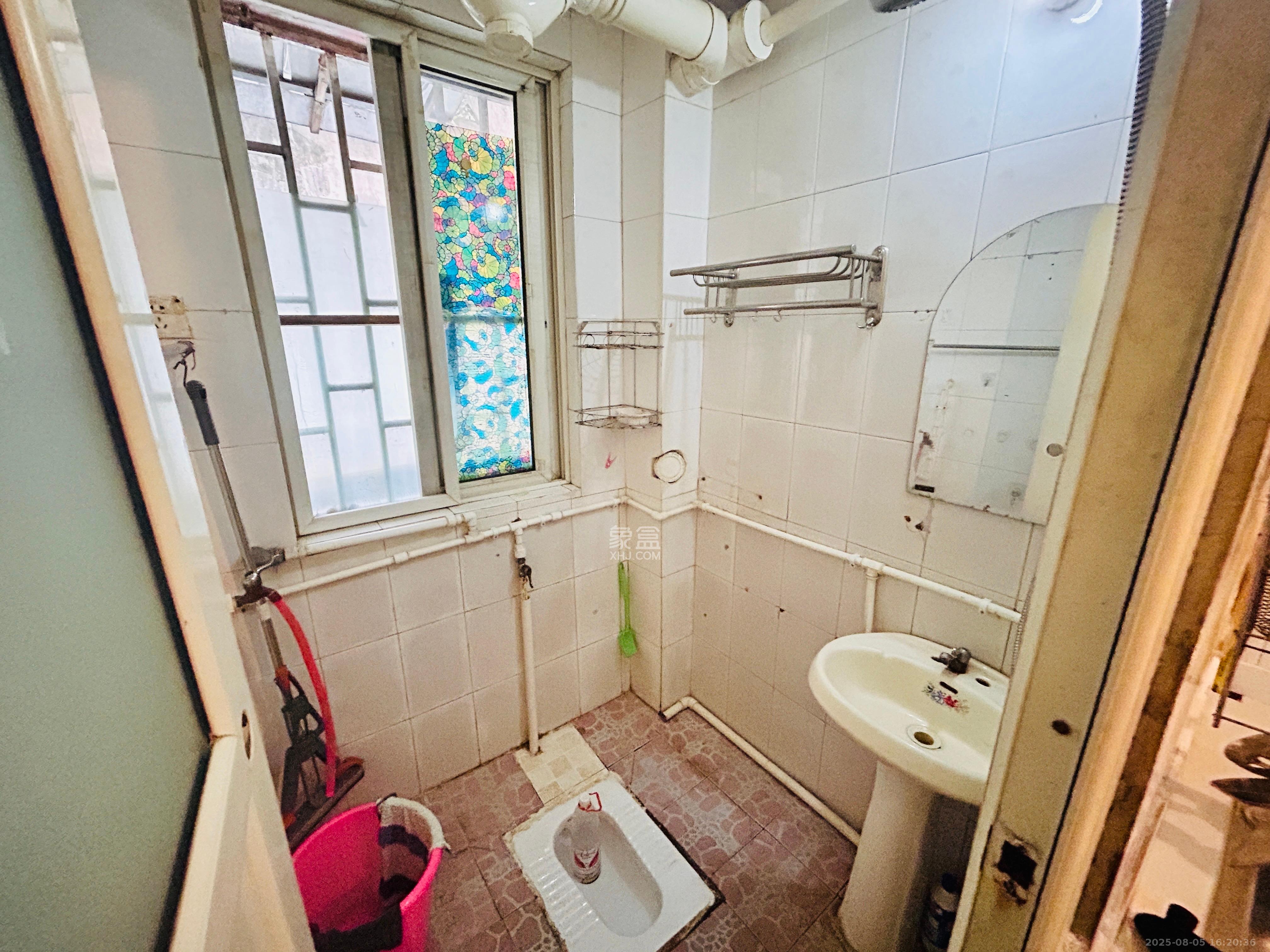 富绿新村  2室1厅1卫    1000.0元/月 富绿新村  2室1厅1卫    1000.0元/月室内图