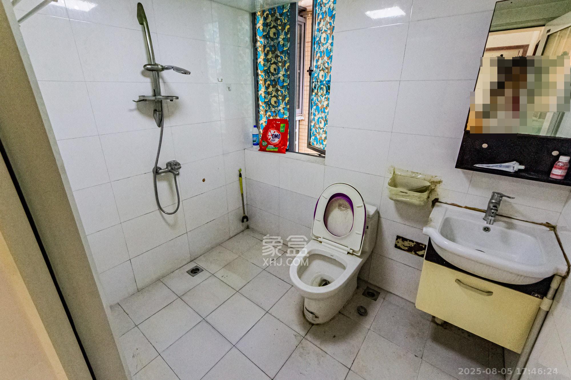 滨江君悦香邸 2室2厅1卫 88.0万 滨江君悦香邸 2室2厅1卫 88.0万卫生间