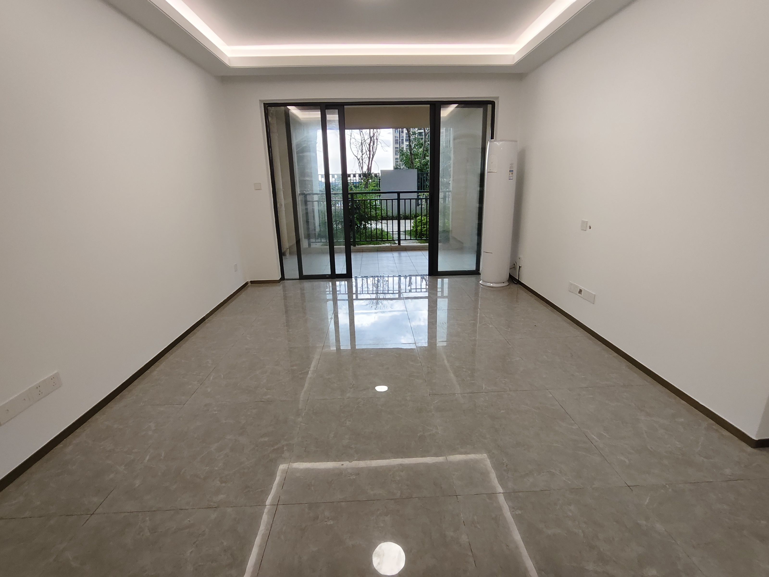 和风家园蓝天居 3室2厅2卫 2600.00元/月 和风家园蓝天居 3室2厅2卫 2600.00元/月室内图