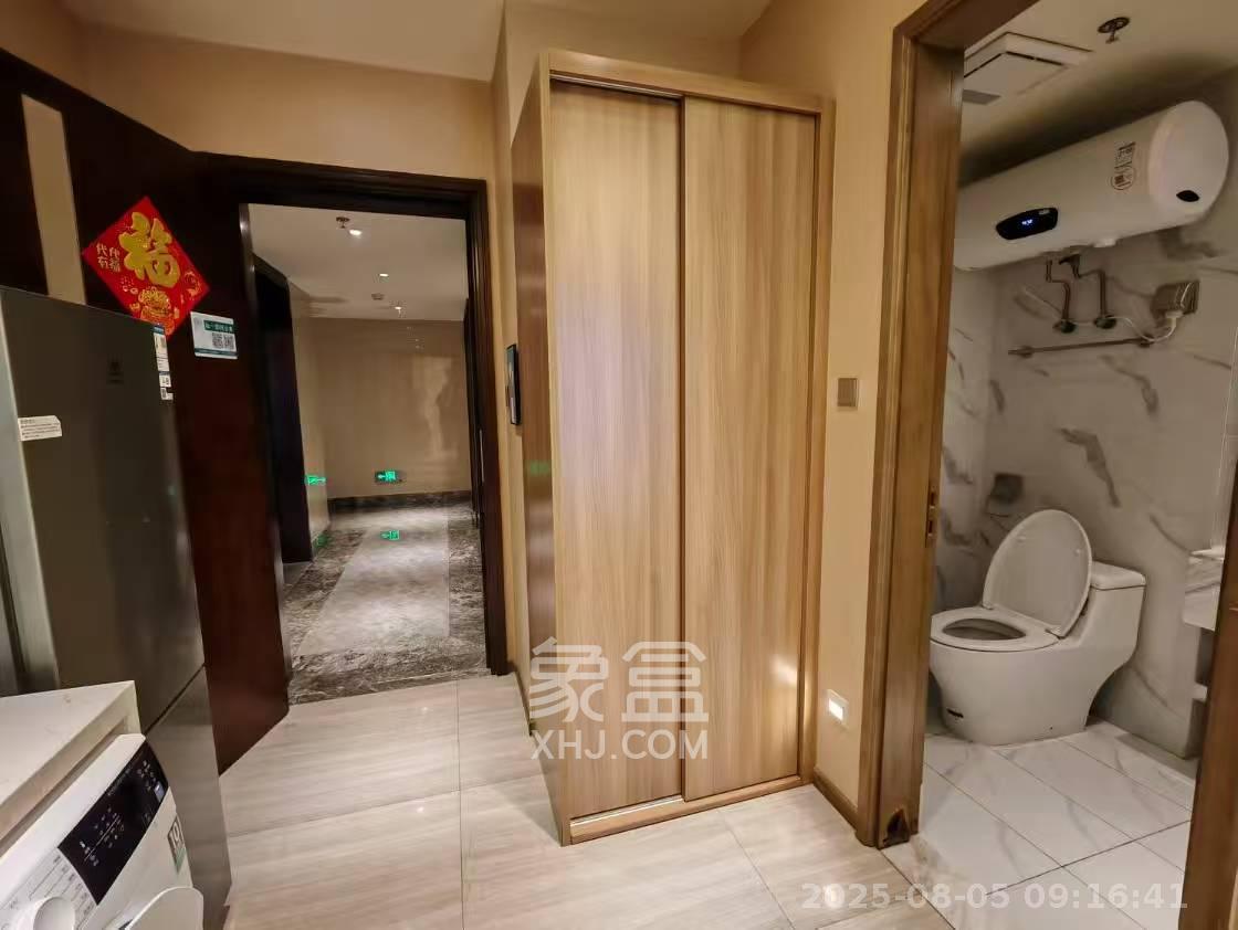恒大誉府（融誉商业中心）  1室1厅1卫    1600.0元/月室内图