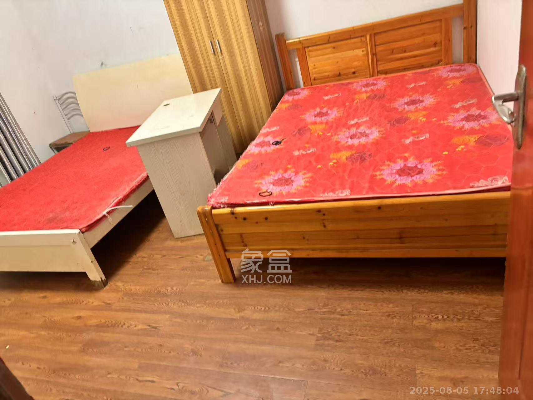 家和院  1室2厅1卫    1700.0元/月 家和院  1室2厅1卫    1700.0元/月室内图1