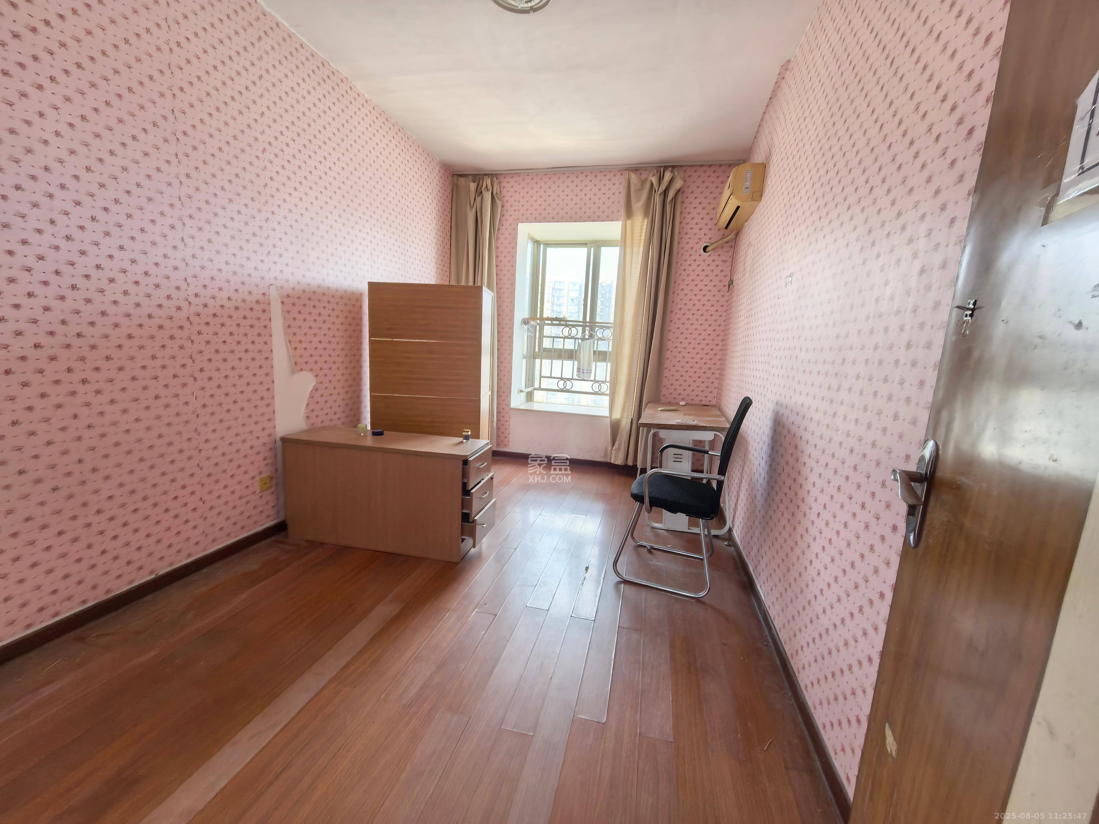 润沁园（润沁公馆）  5室2厅2卫    3000.0元/月室内图