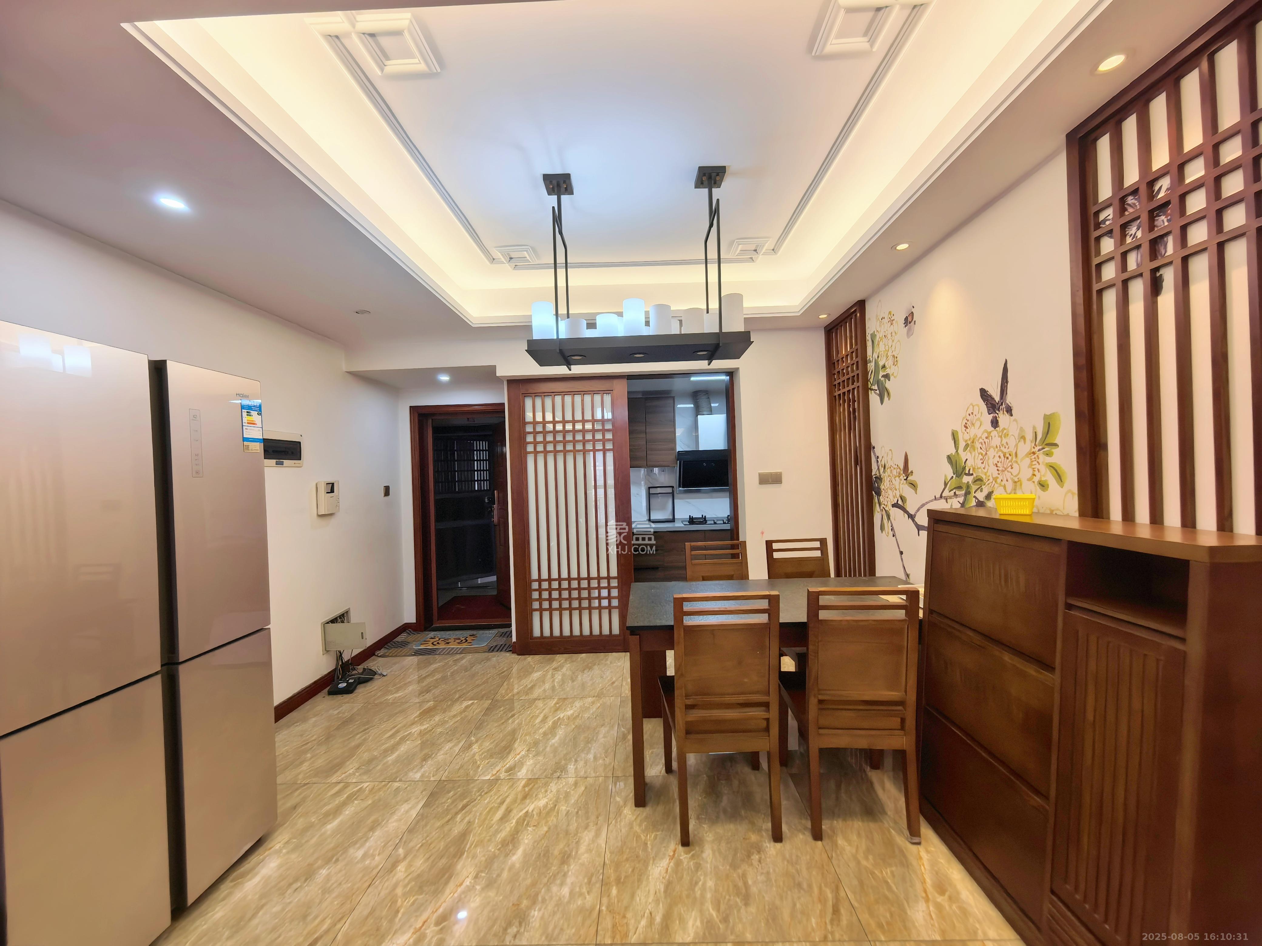 中城丽景香山园 3室2厅1卫 3500.0元/月 中城丽景香山园 3室2厅1卫 3500.0元/月室内图