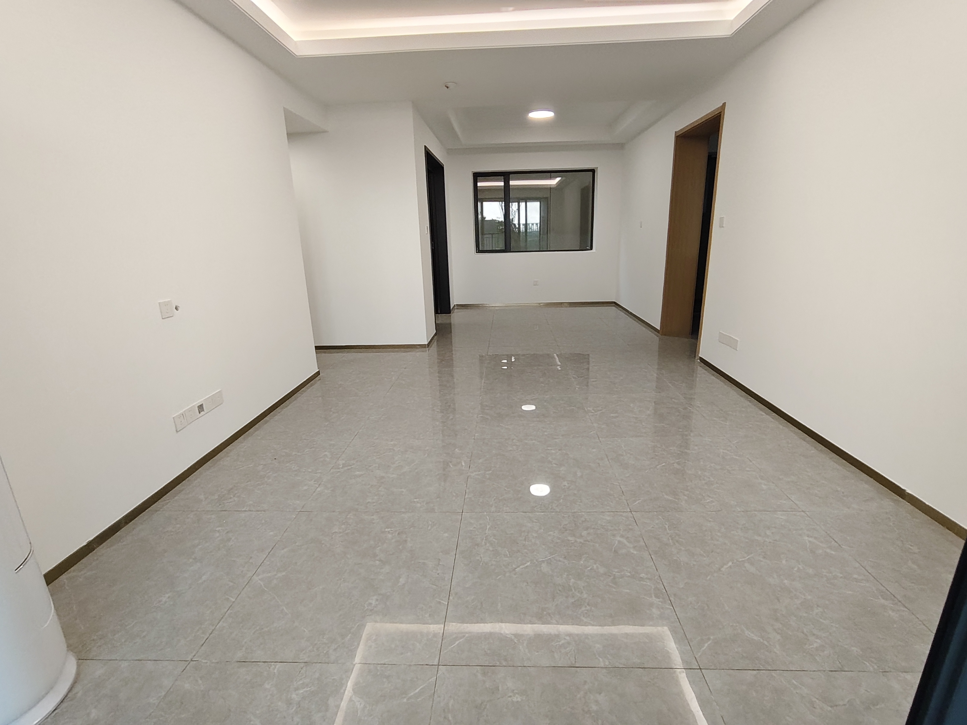 和风家园蓝天居 3室2厅2卫 2600.00元/月 和风家园蓝天居 3室2厅2卫 2600.00元/月室内图