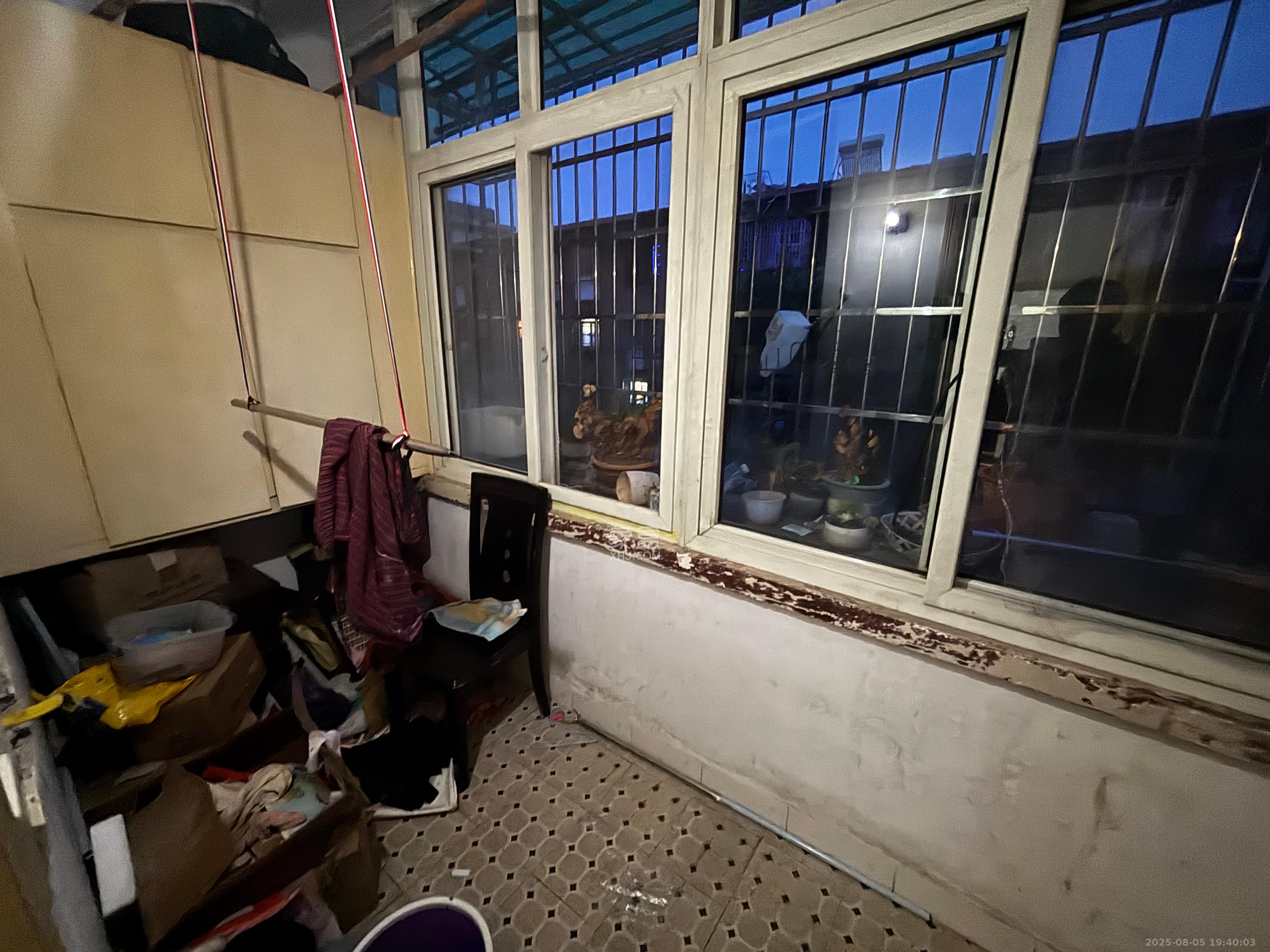 仰天湖1、2村 2室1厅1卫 1400.0元/月 仰天湖1、2村 2室1厅1卫 1400.0元/月室内图