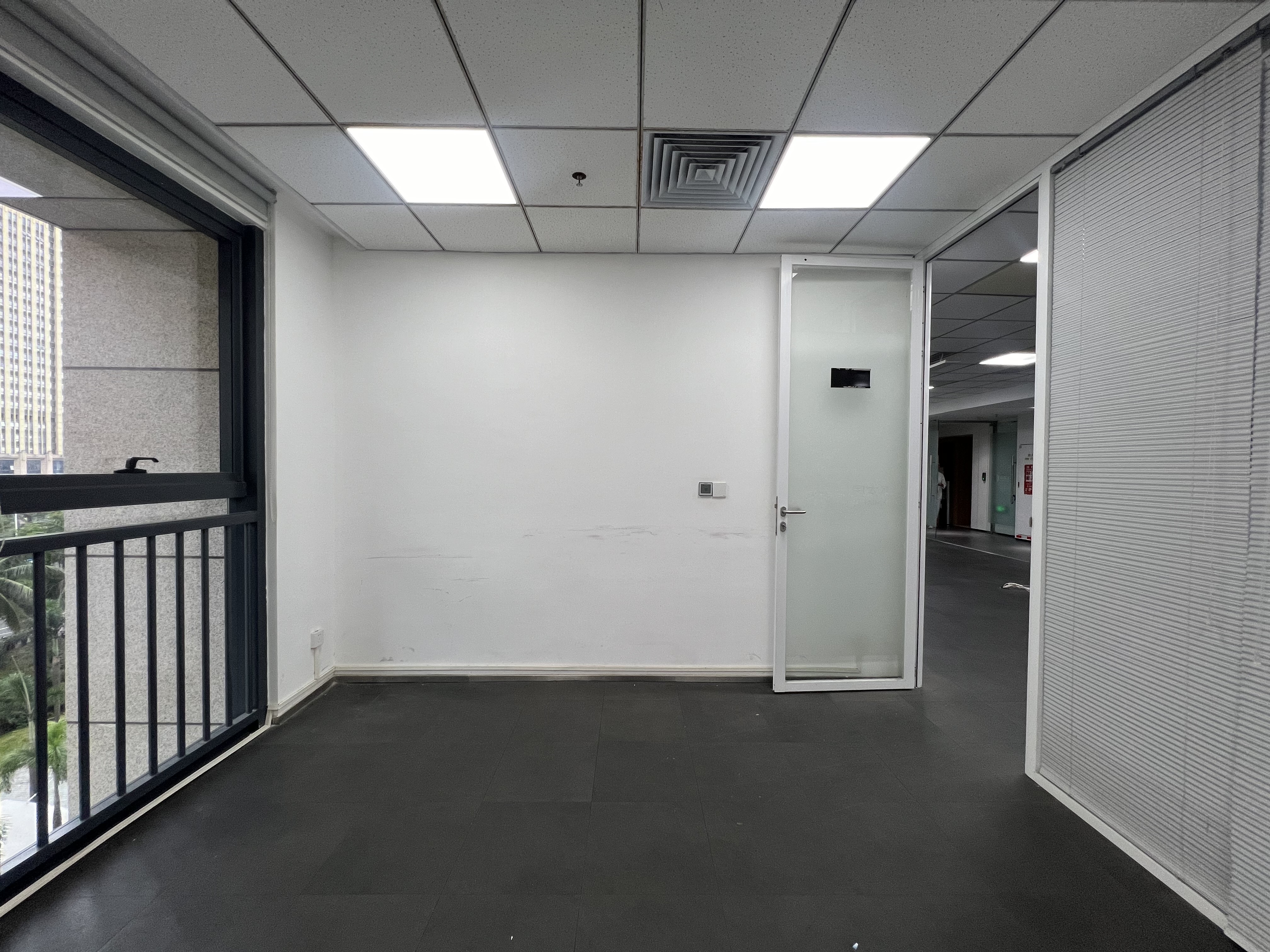 互联网金融大厦 1室1厅1卫 22453.0元/月 互联网金融大厦 1室1厅1卫 22453.0元/月室内图