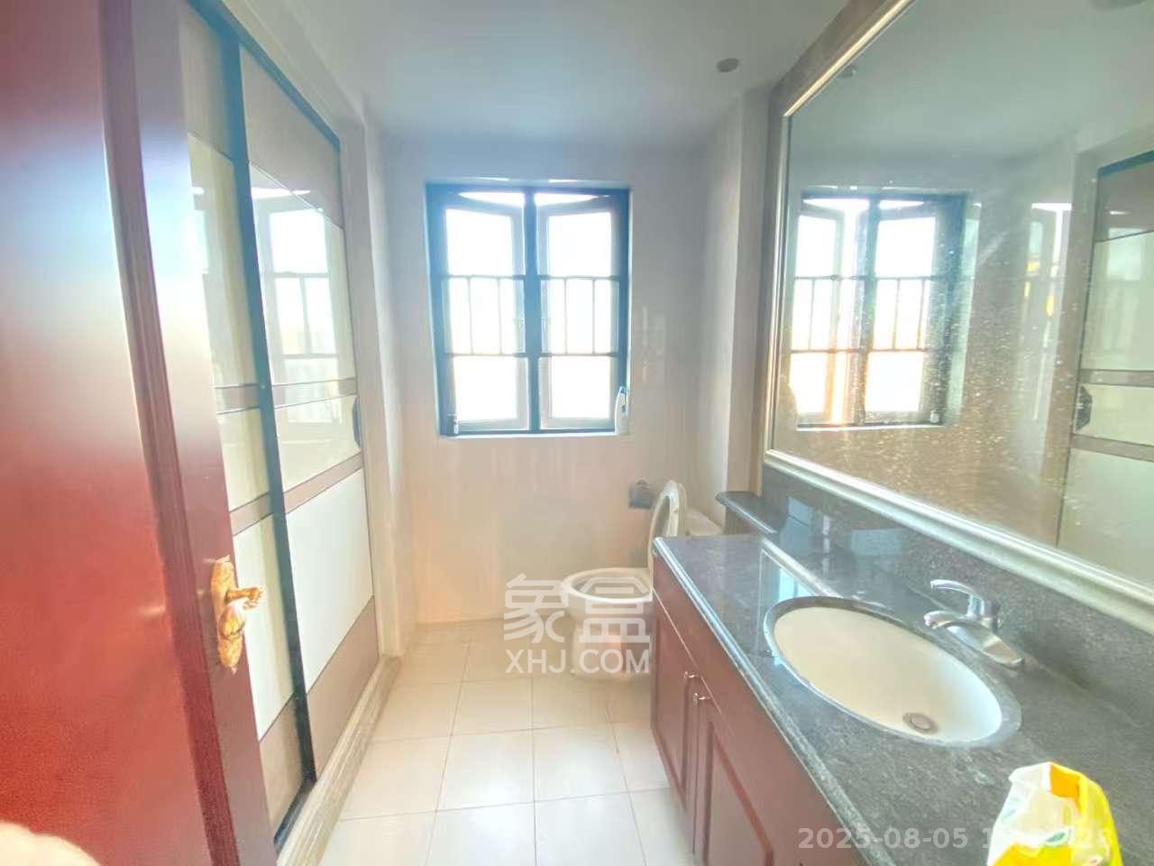 恒大绿洲 3室2厅2卫 2700.0元/月 恒大绿洲 3室2厅2卫 2700.0元/月室内图