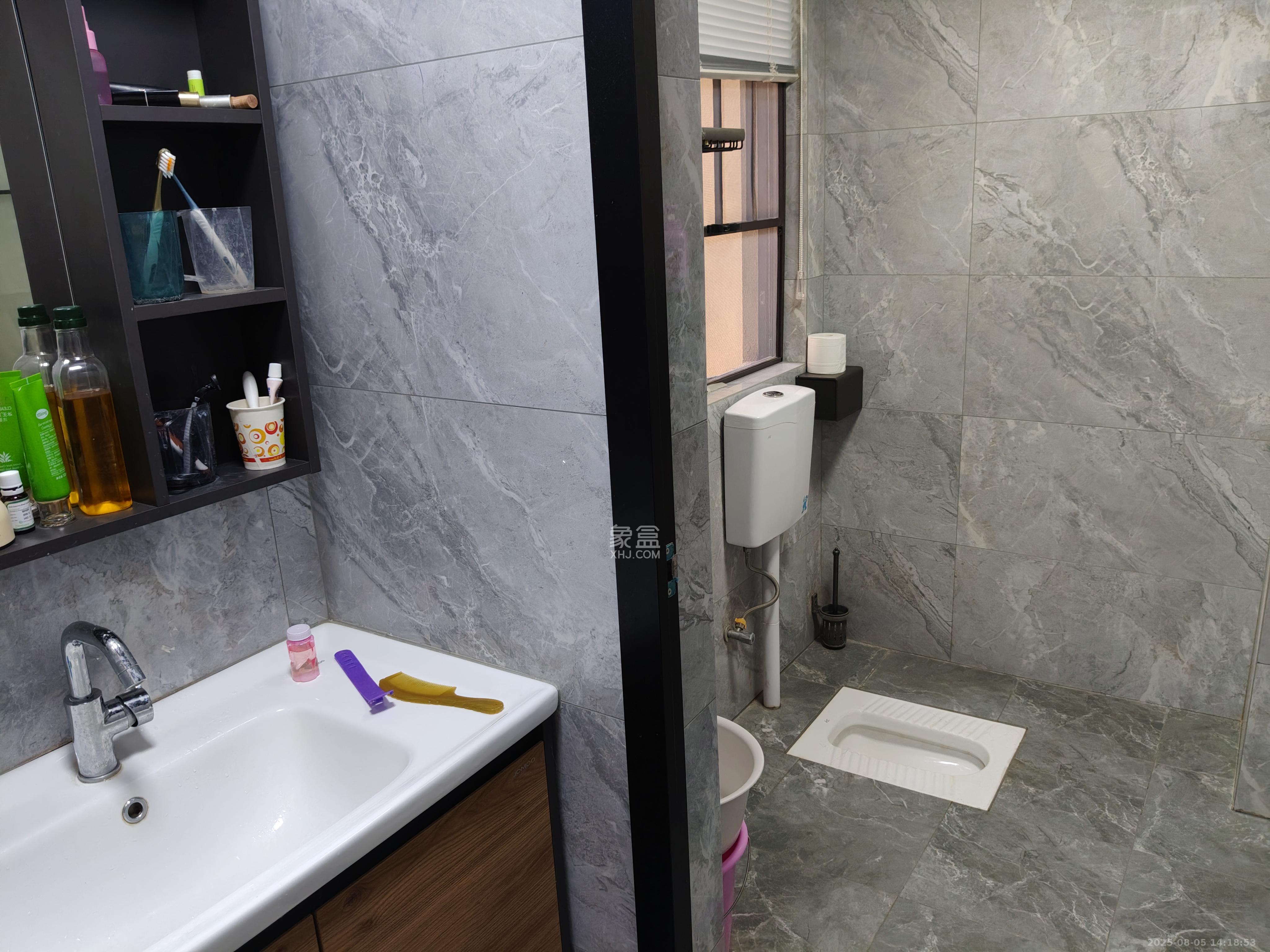 建发央著 3室2厅2卫 4800.0元/月 建发央著 3室2厅2卫 4800.0元/月室内图