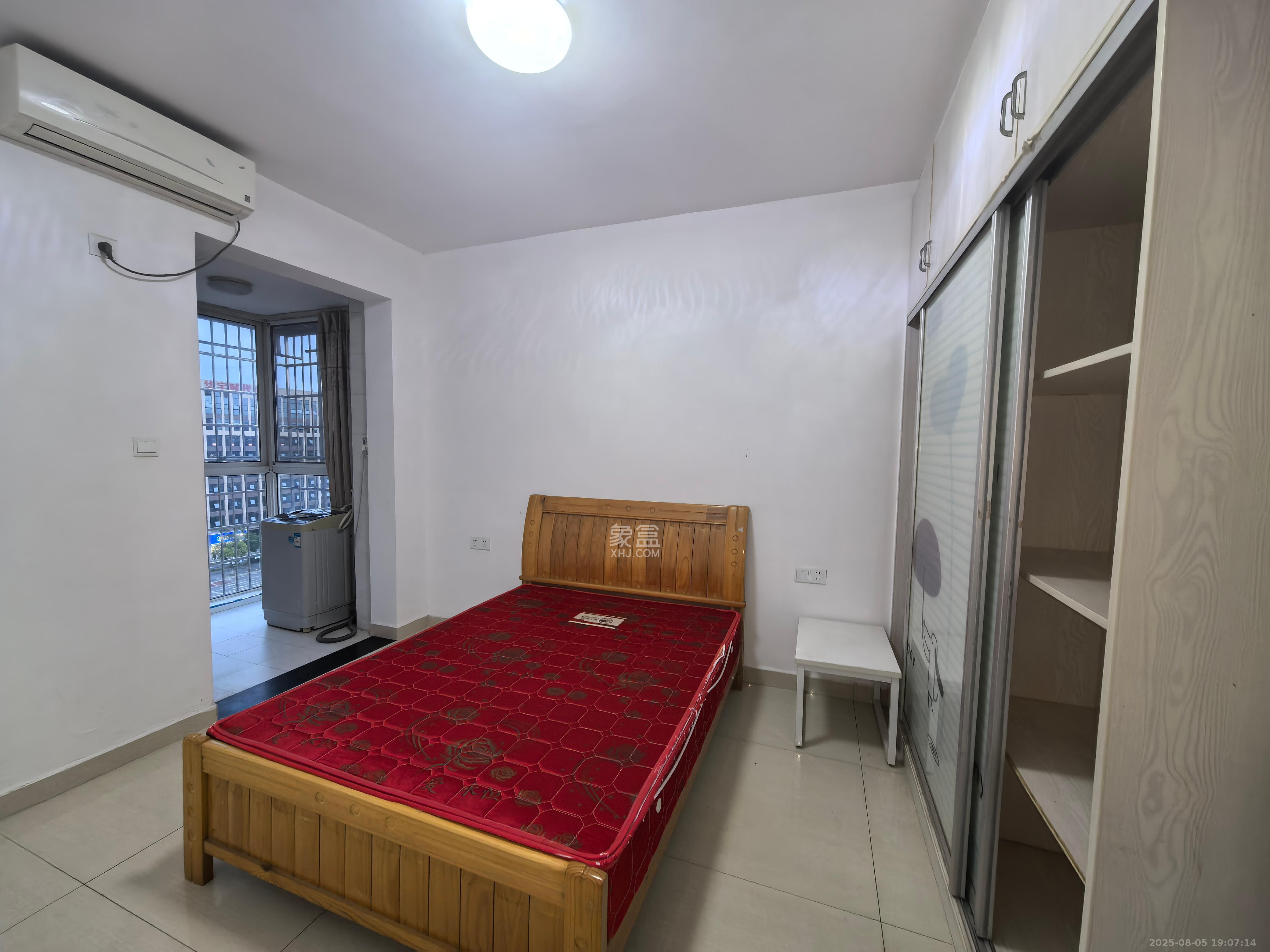 先锋新宇 2室2厅1卫 1600.0元/月 先锋新宇 2室2厅1卫 1600.0元/月室内图