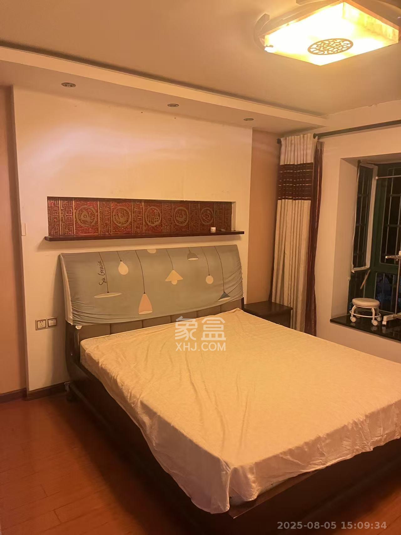 金帆江滨玫瑰园 4室2厅2卫 2900.0元/月 金帆江滨玫瑰园 4室2厅2卫 2900.0元/月室内图