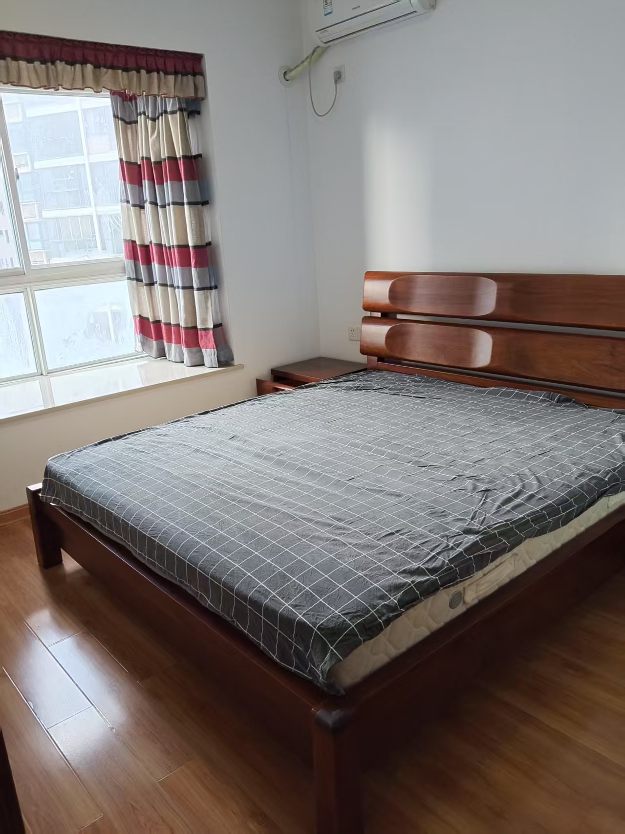 冠都现代城(冠都幸福彼岸) 1室0厅0卫 2000.0元/月 冠都现代城(冠都幸福彼岸) 1室0厅0卫 2000.0元/月室内图