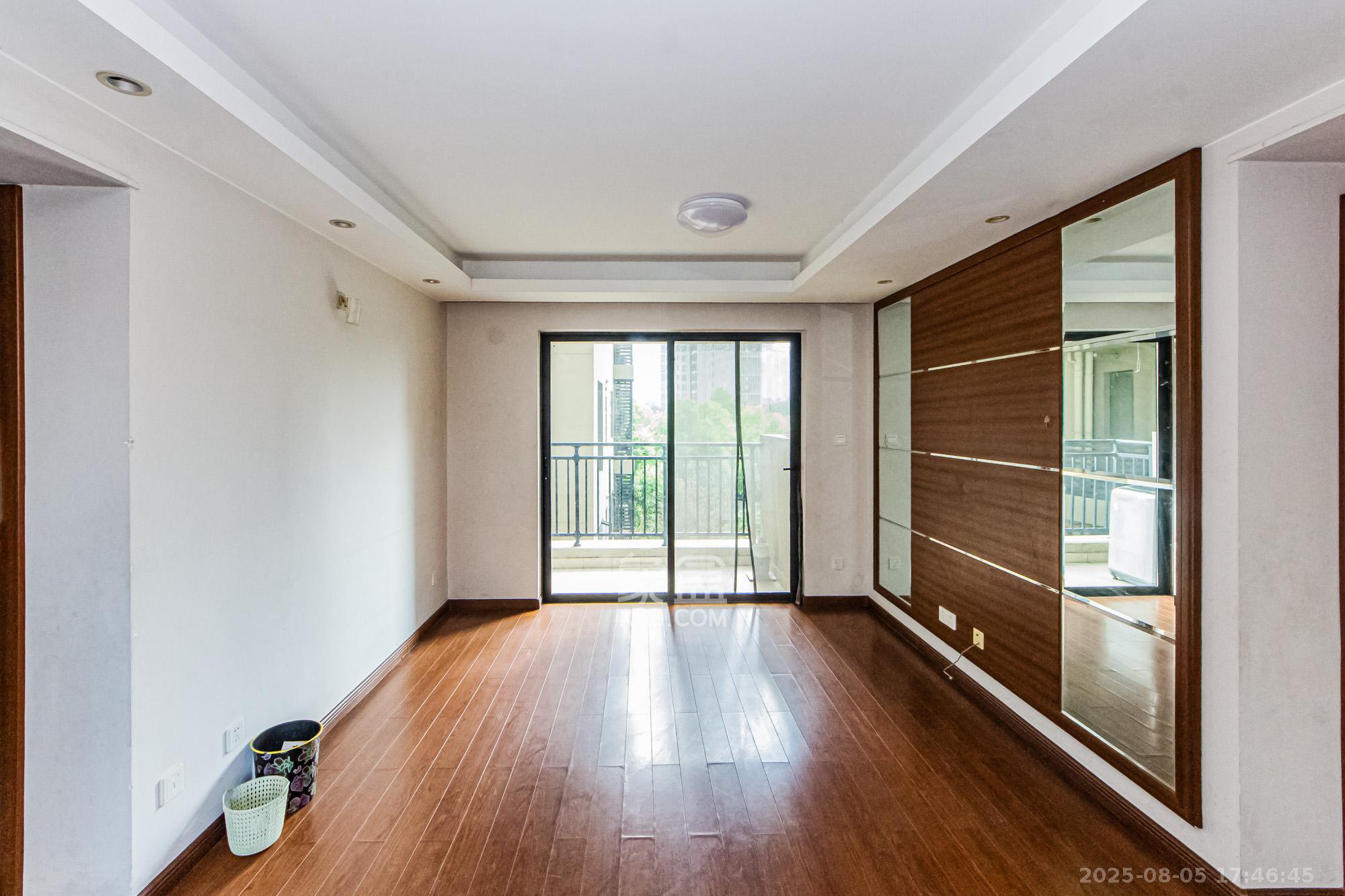 万科城  3室2厅2卫    89.5万 万科城  3室2厅2卫    89.5万