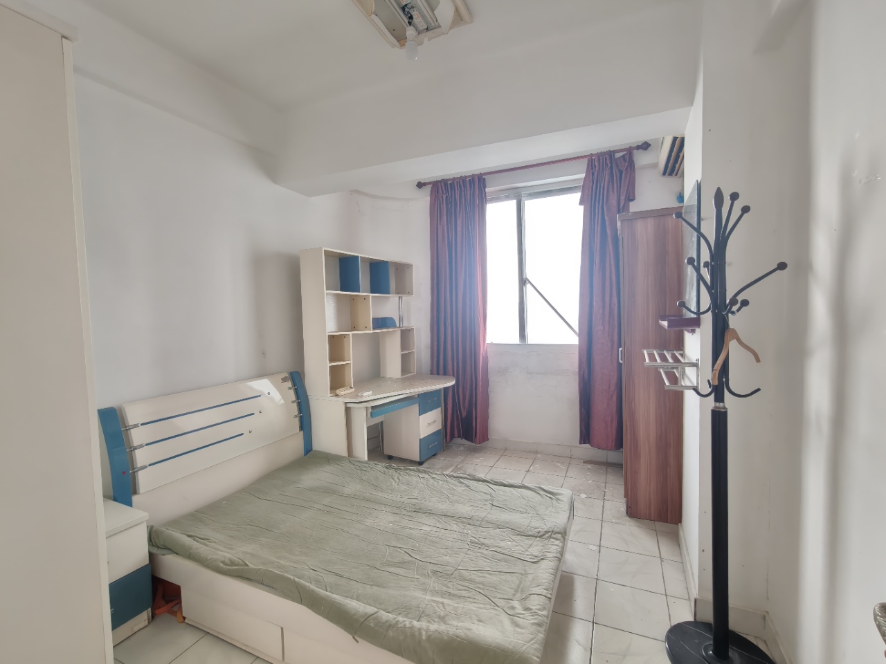 洋昌大厦 3室2厅1卫 2600.0元/月 洋昌大厦 3室2厅1卫 2600.0元/月室内图