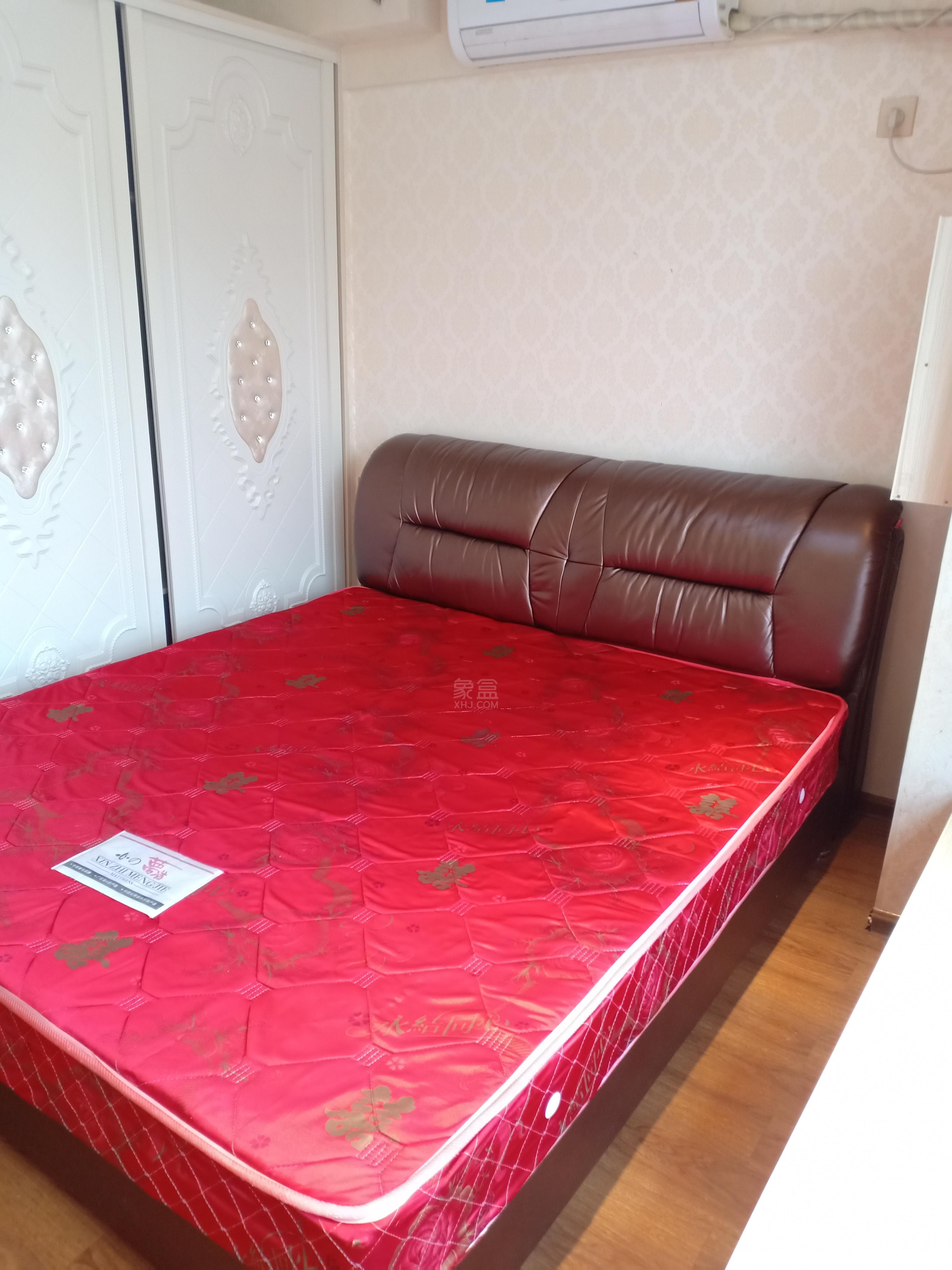 美的城三期  1室1厅1卫   1000.00元/月室内图