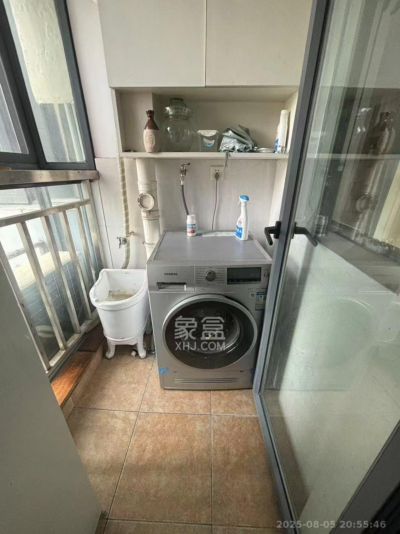 湘域中央  3室2厅2卫    5000.0元/月室内图