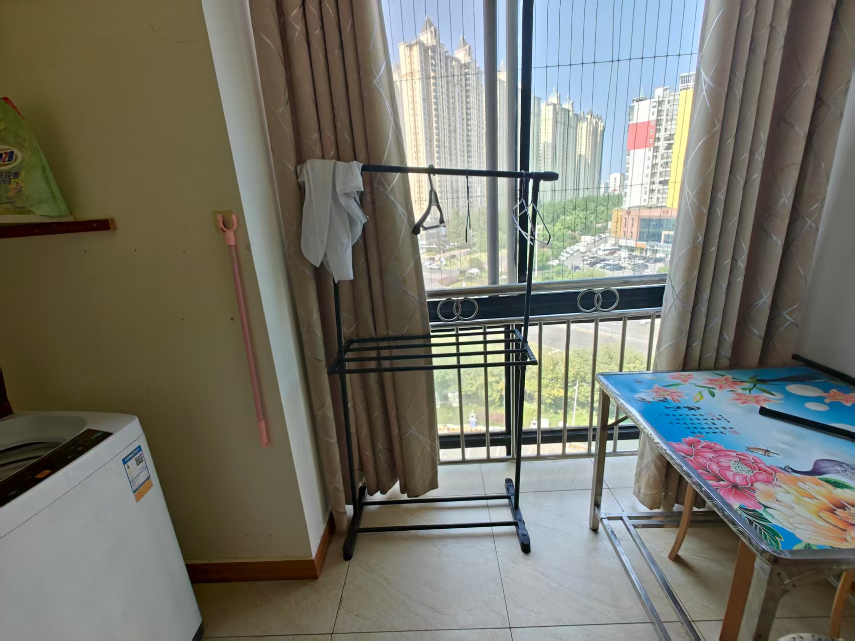 上城世家 1室1厅1卫 1000.0元/月 上城世家 1室1厅1卫 1000.0元/月室内图