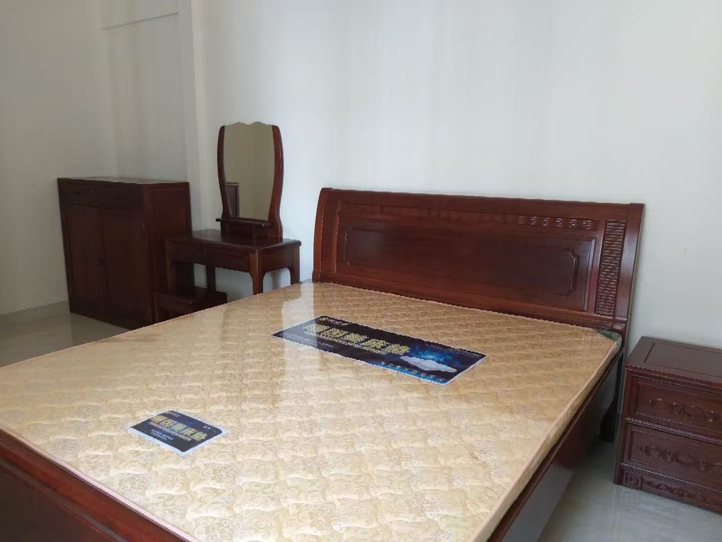 恒大外滩 2室1厅1卫 2800.0元/月 恒大外滩 2室1厅1卫 2800.0元/月室内图