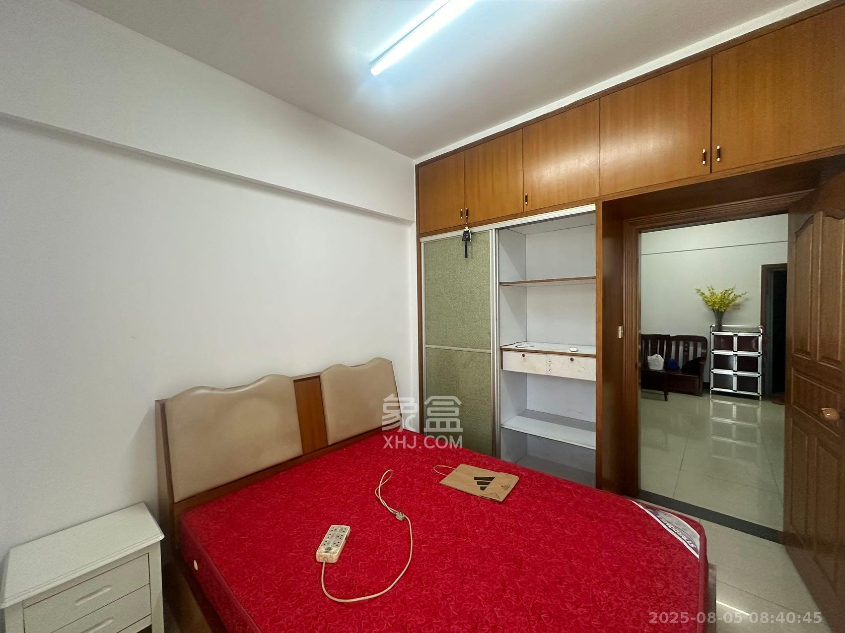 金帆江滨玫瑰园  1室1厅1卫    1450.0元/月 金帆江滨玫瑰园  1室1厅1卫    1450.0元/月室内图