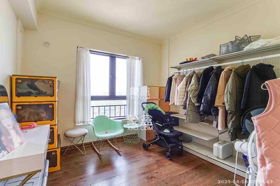 碧桂园威尼斯城  4室2厅2卫    2500.0元/月 碧桂园威尼斯城  4室2厅2卫    2500.0元/月室内图