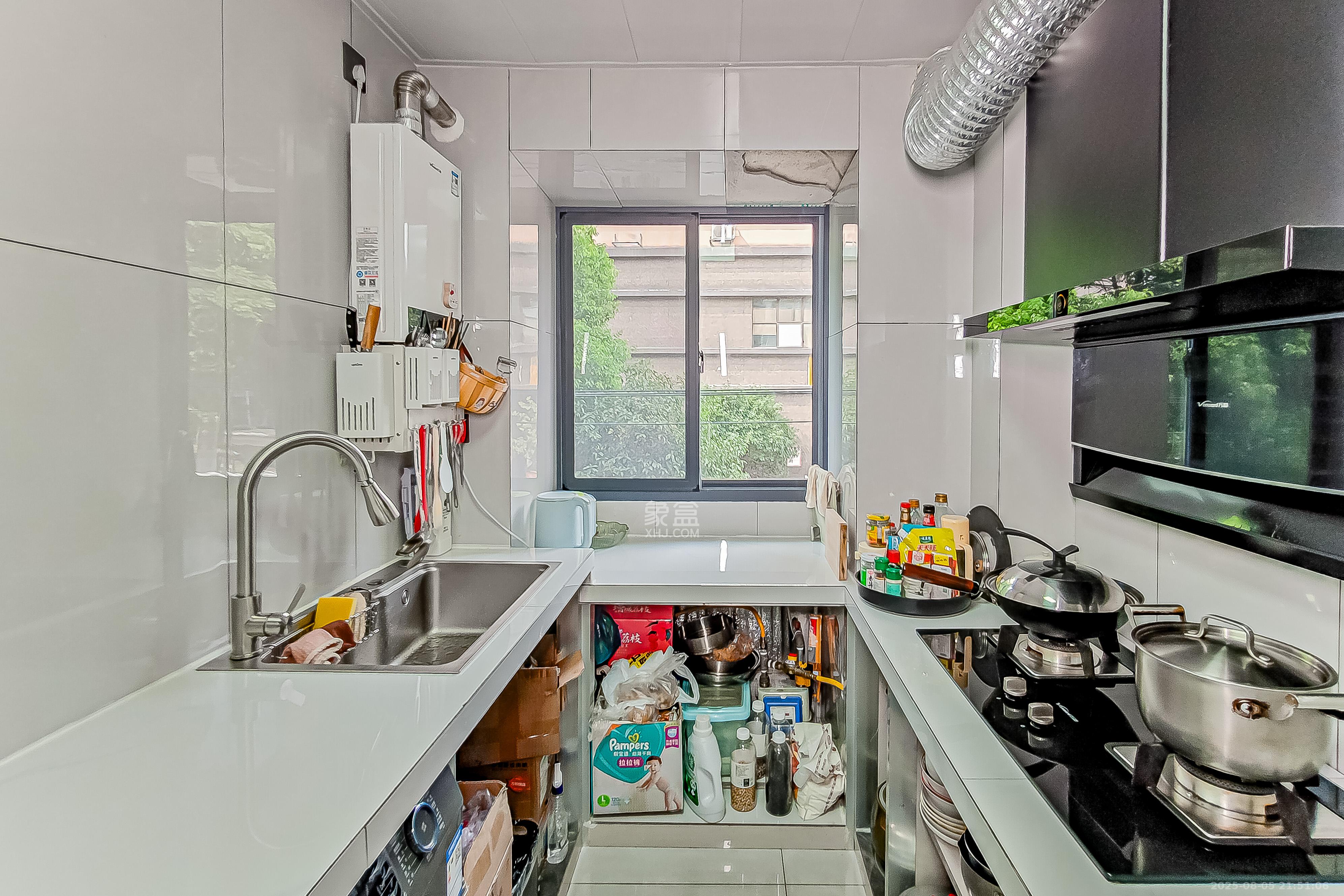 红旗区机械研究所宿舍  2室1厅1卫    52.0万 红旗区机械研究所宿舍  2室1厅1卫    52.0万厨房