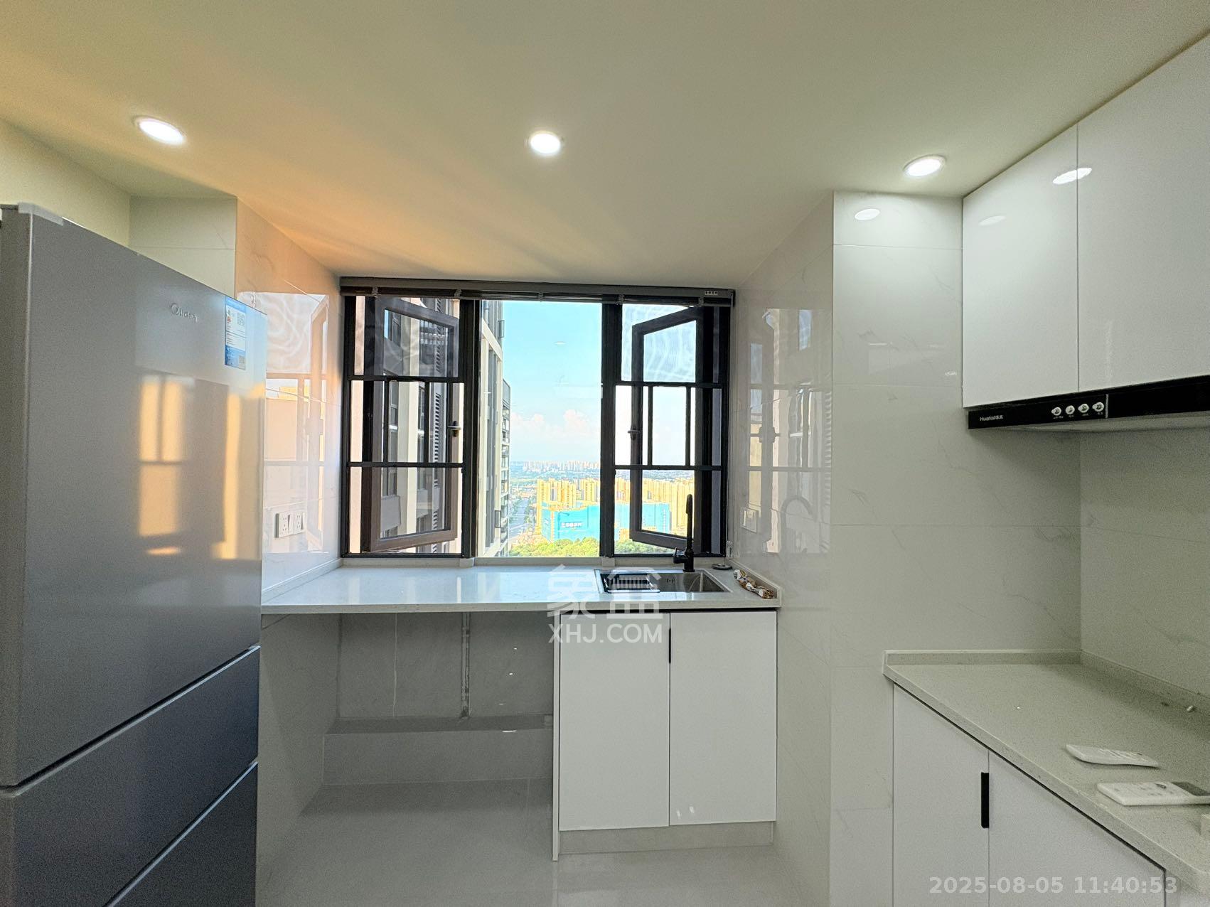 卓越伊景苑  2室1厅1卫    1700.0元/月室内图